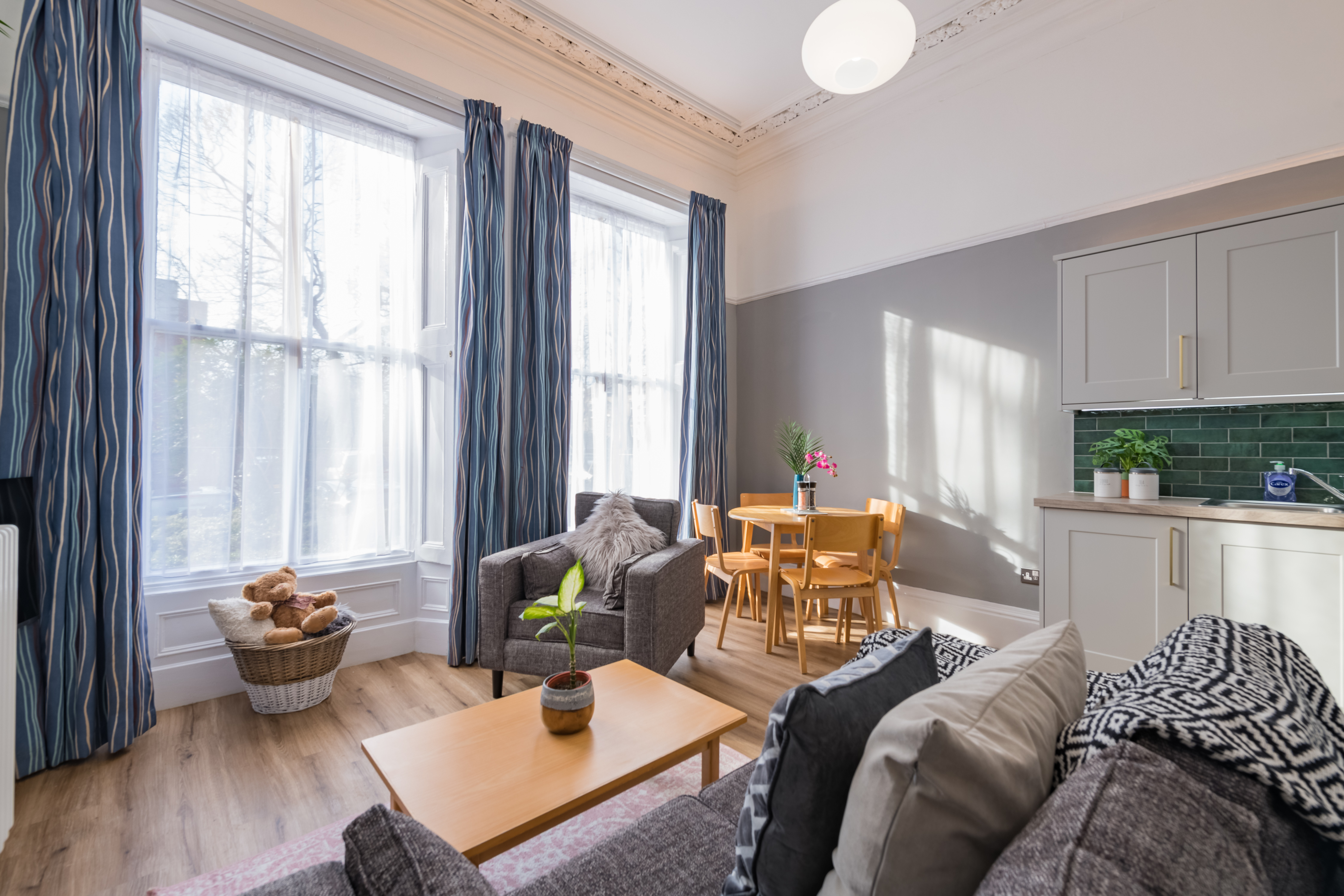 Woodsley terrace Refubished Flat