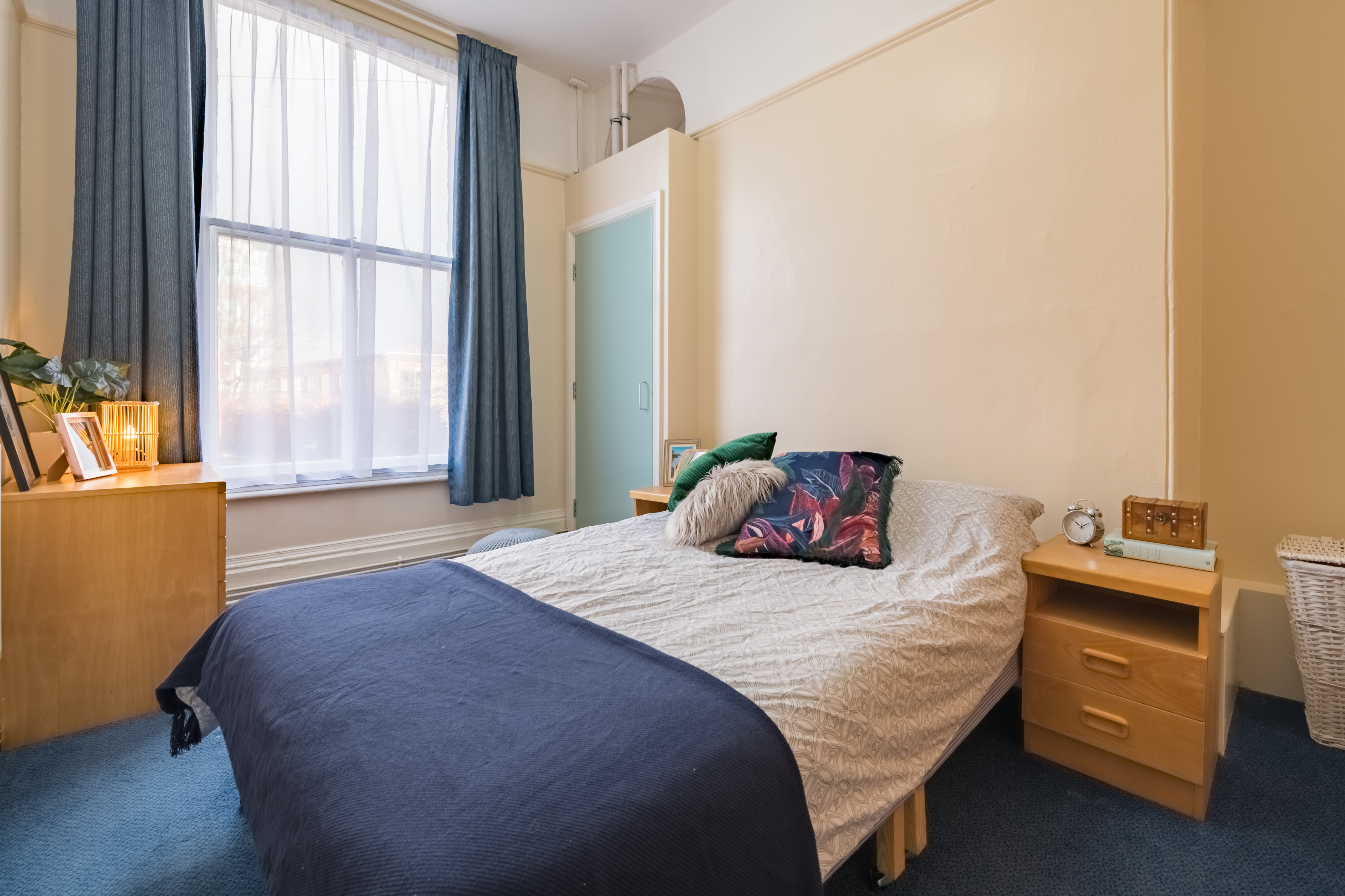 Flat 10 - Woodsley Terrace photography by Bevan Cockerill-8.jpg