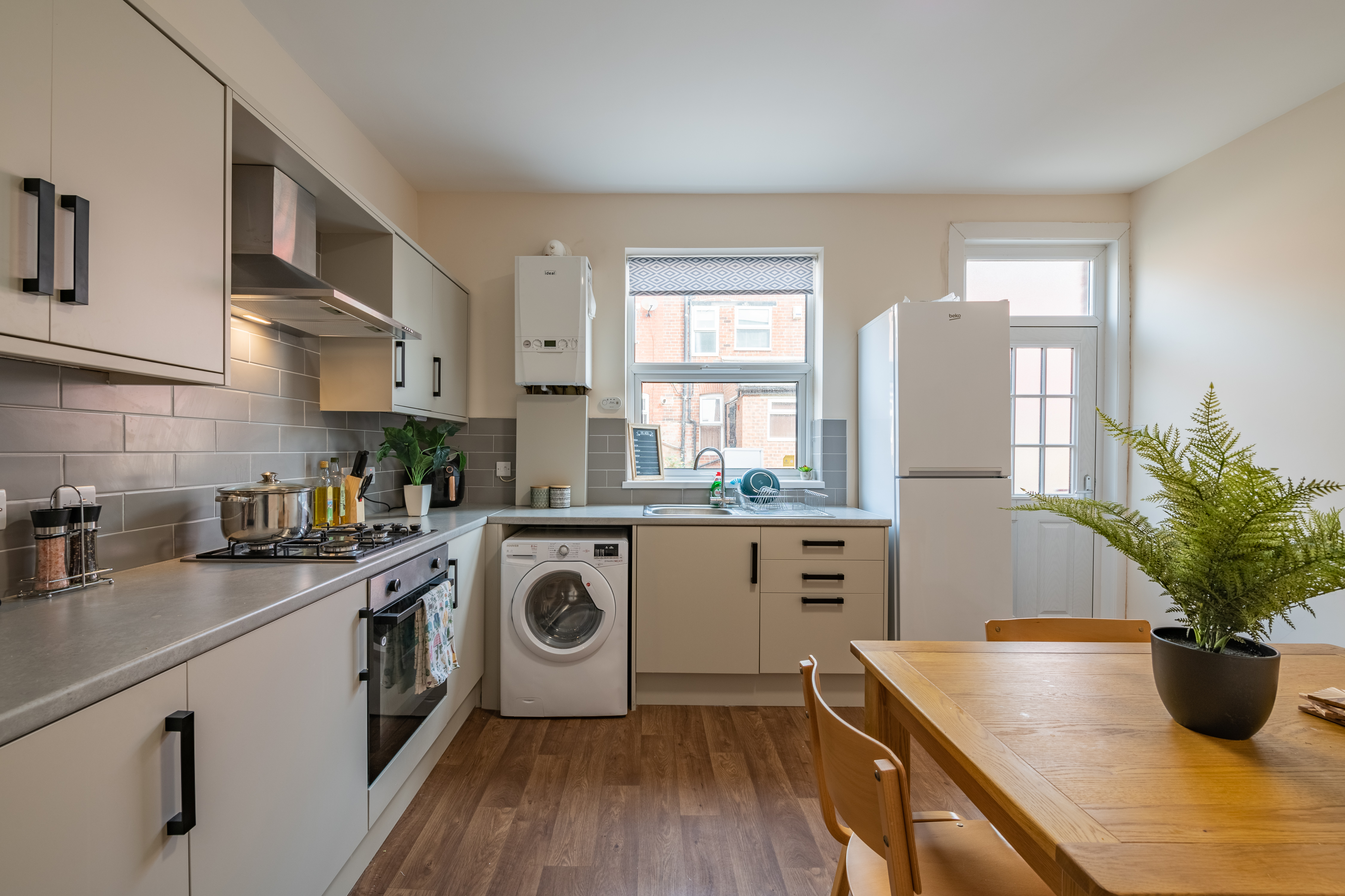 6 Ashville Avenue - Photography by Bevan Cockerill-6.jpg