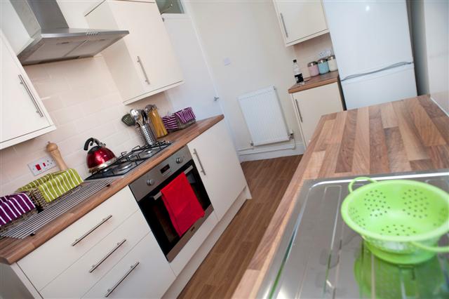 9 RRd Kitchen (6).jpg