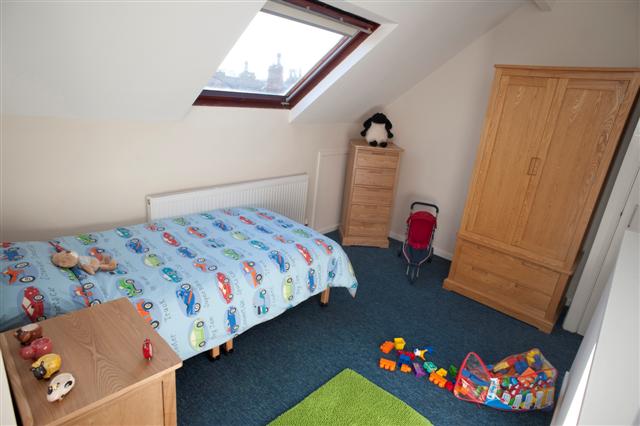 9 RRd Bedroom 2 (1).jpg