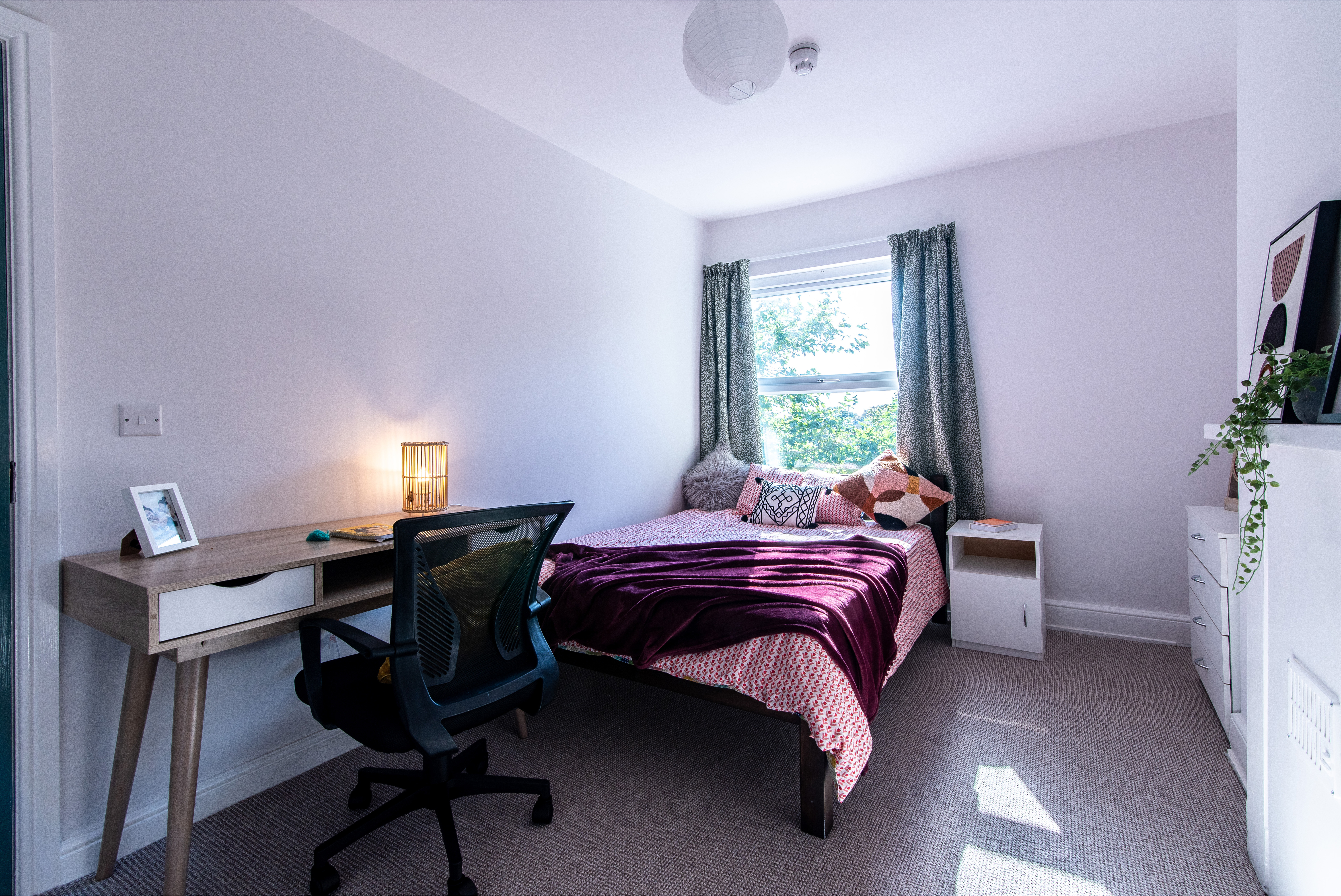 Flat 4,64 Addison St 11