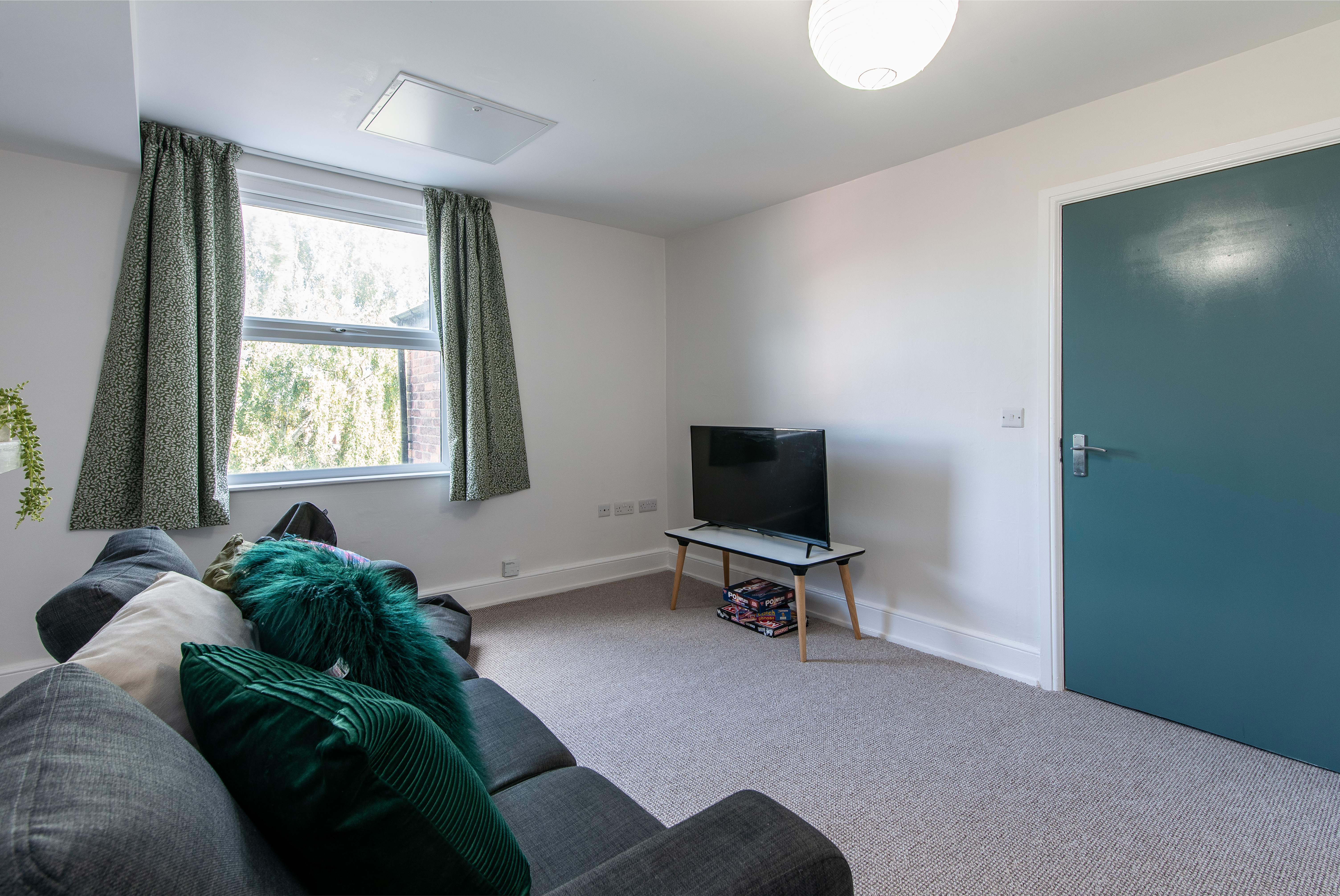 Flat 4,64 Addison St 18