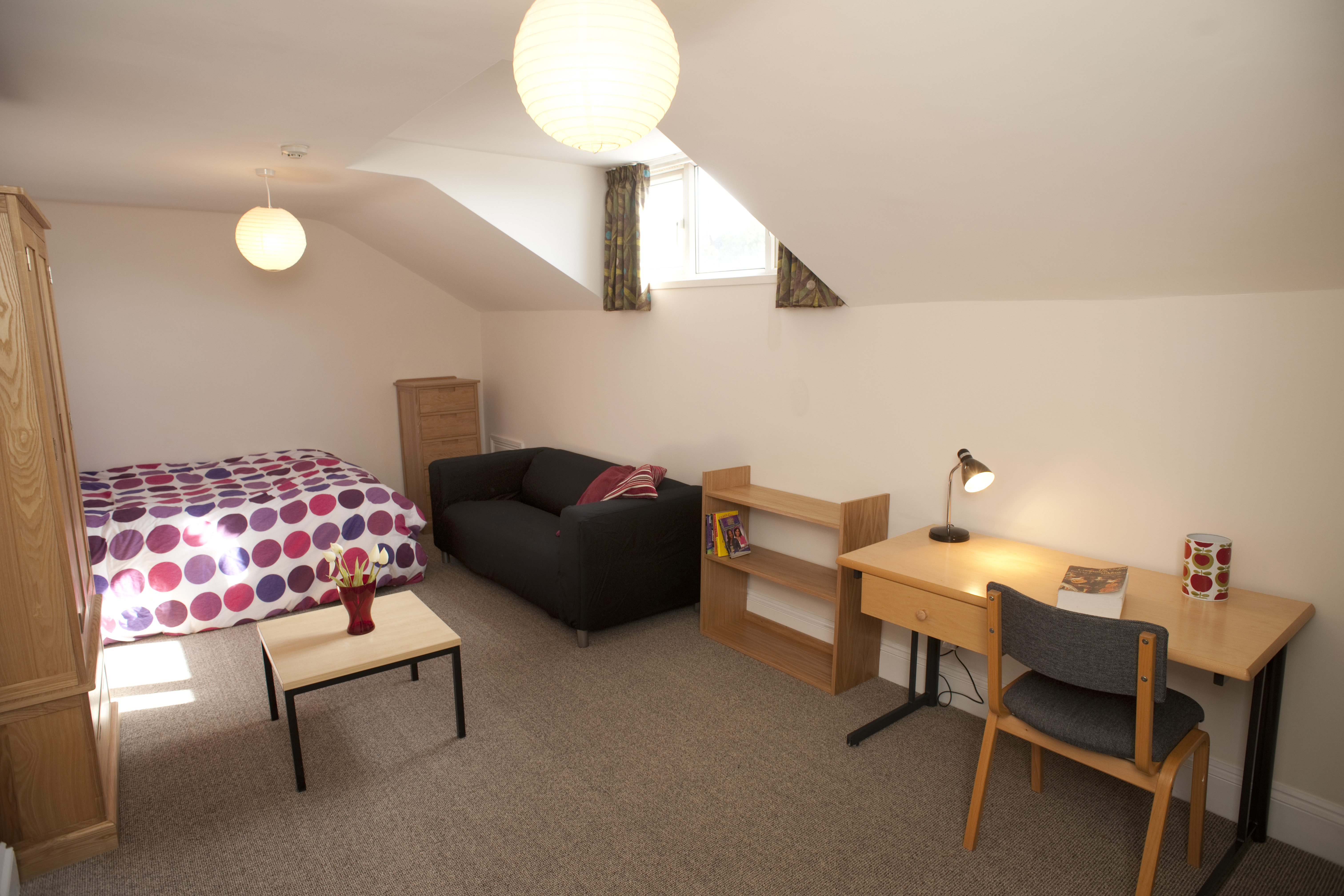 25b VTrc Bedroom 3 (3).JPG