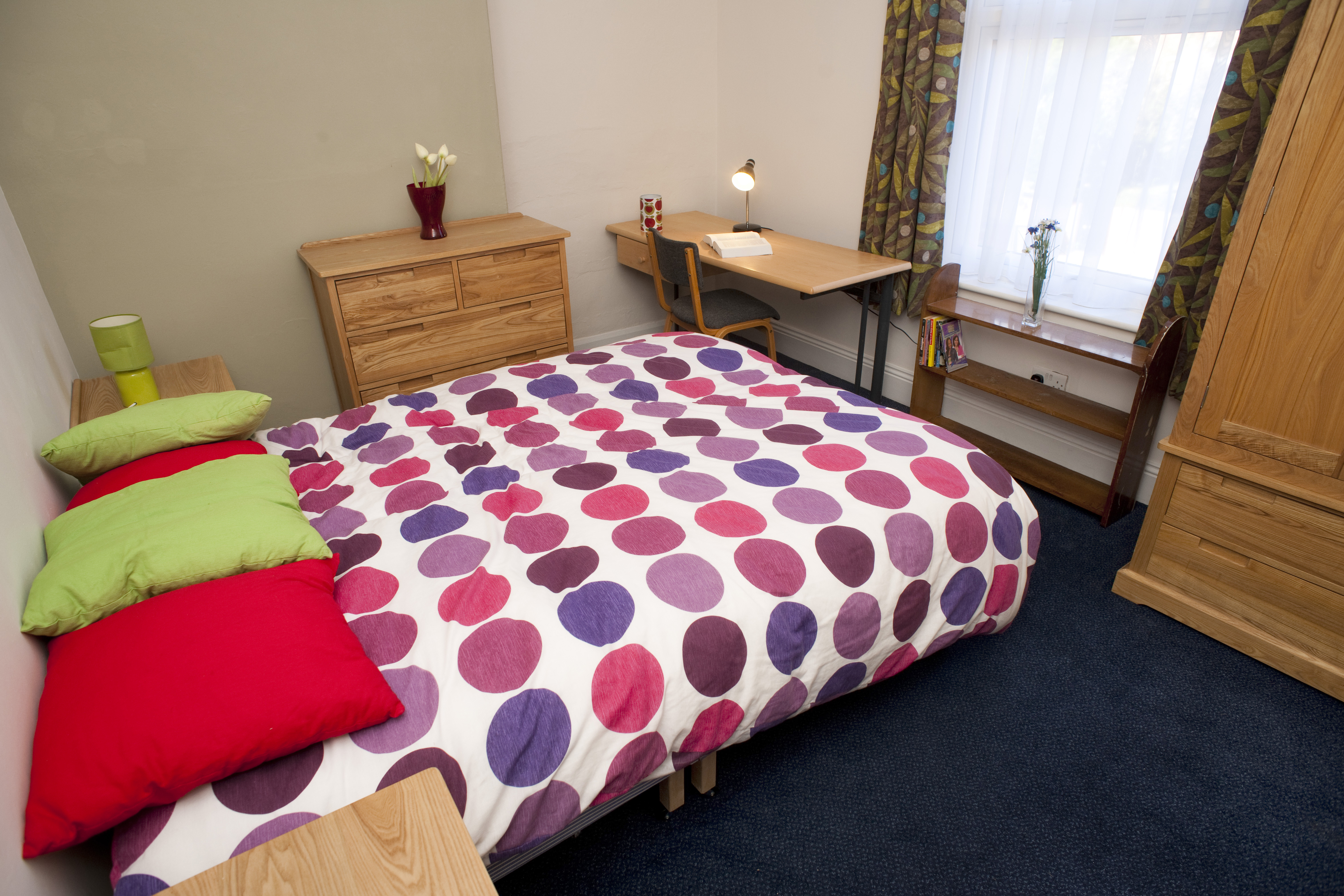 27a VTrc Bedroom 1 (7).JPG