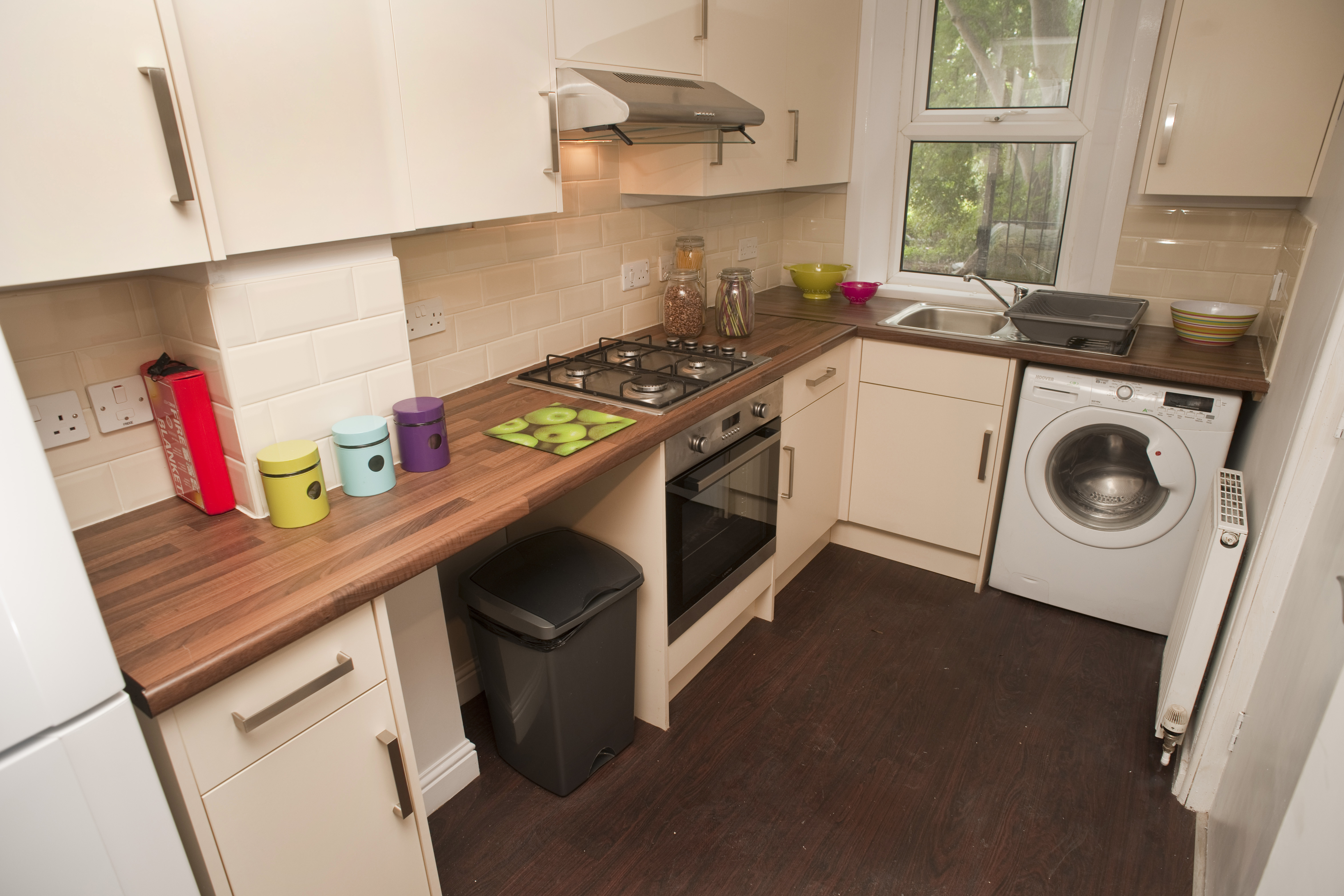 12 CMTrc Kitchen (2).JPG