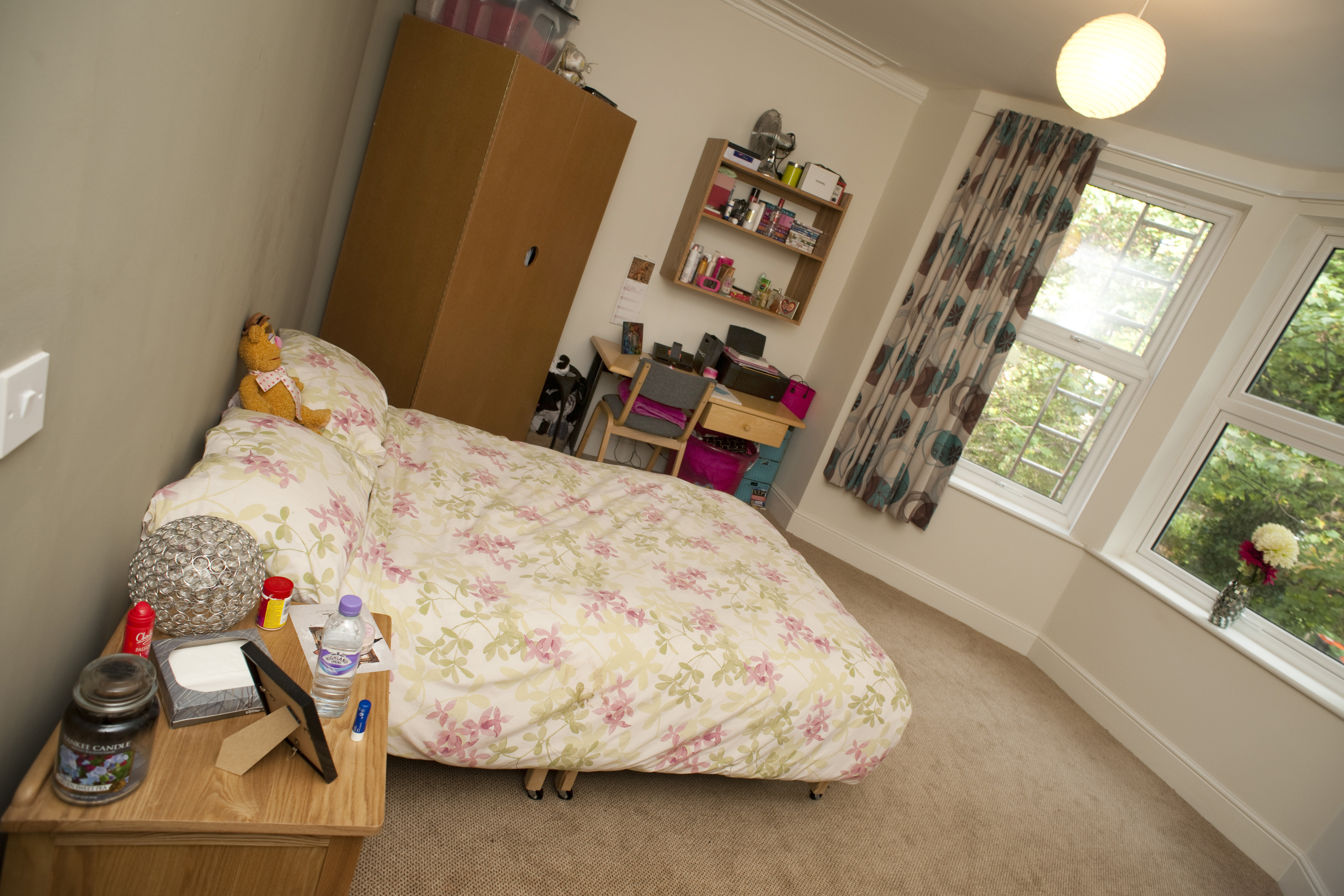 Bedrooms (Large) (15).JPG