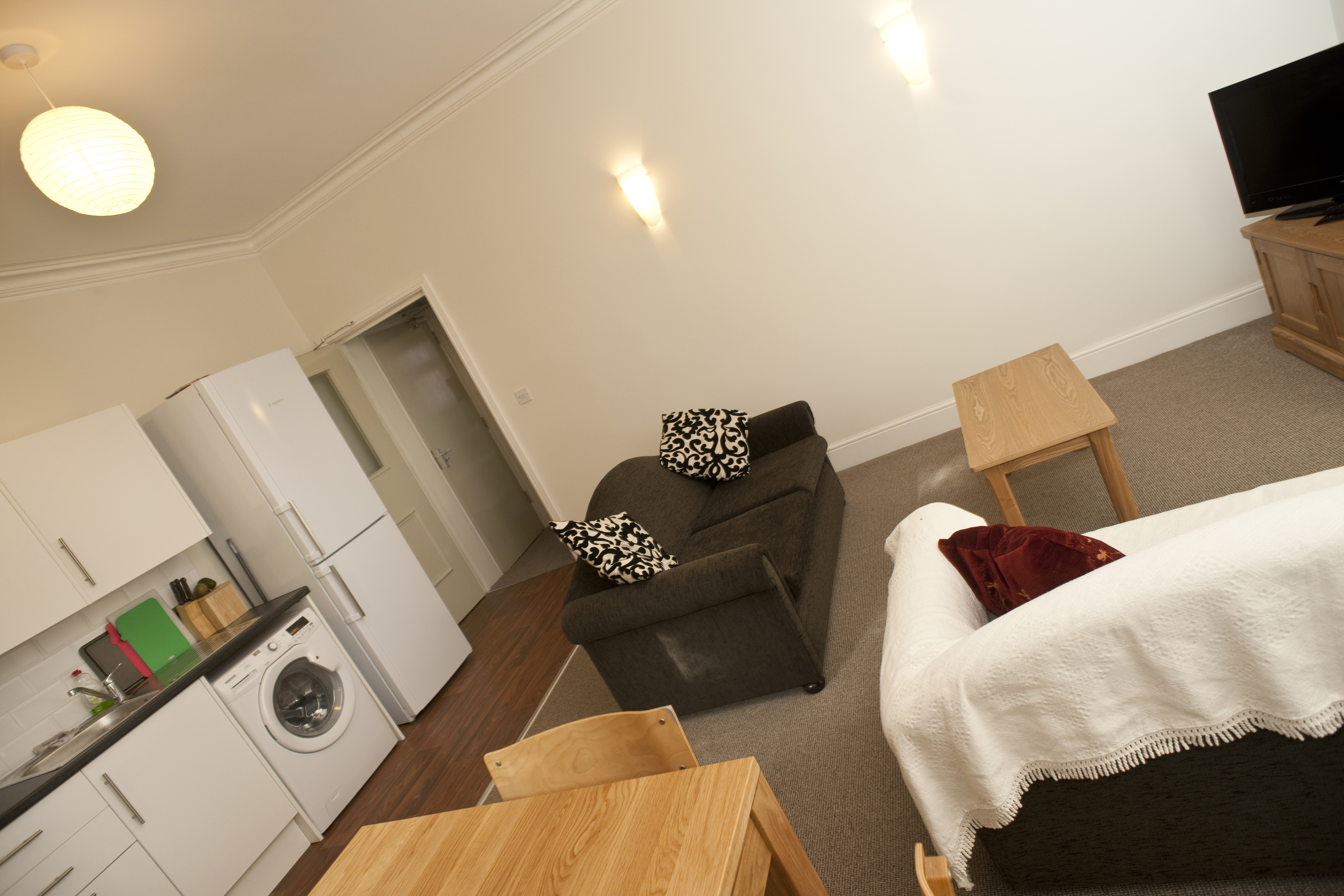 Kitchen Lounge (Large) (10).JPG