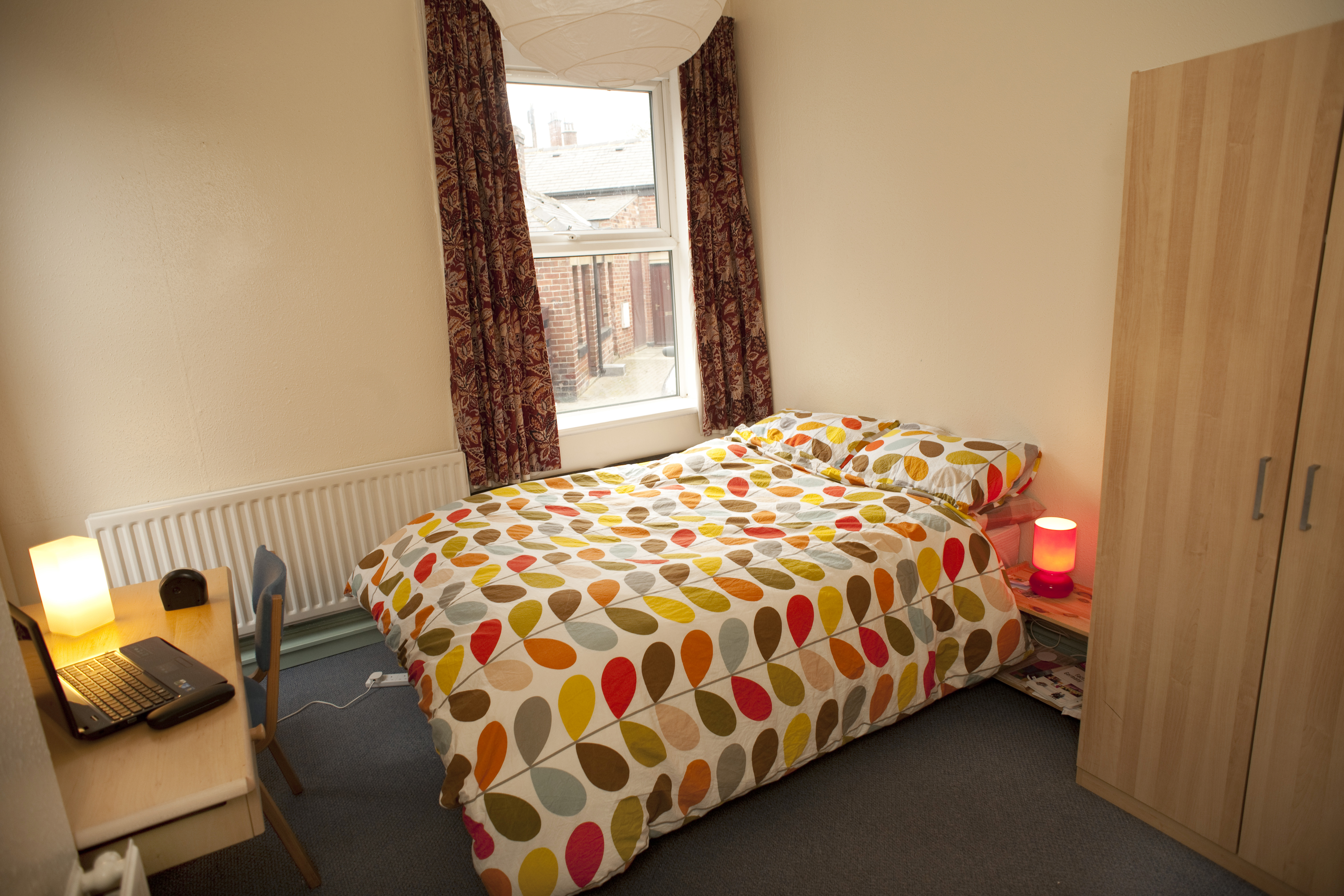 41 RL - Bed (L) (4).jpg