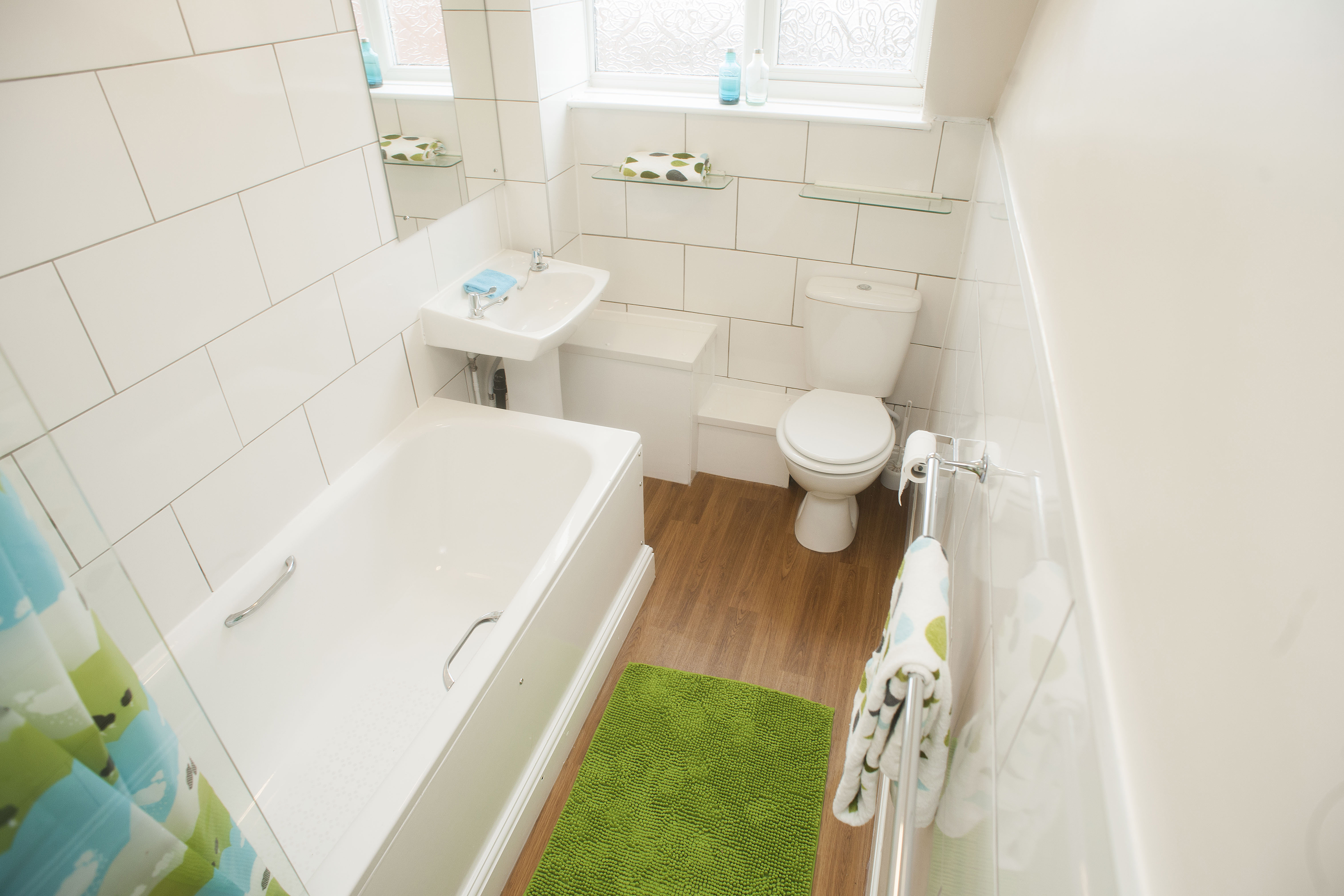 48C AR Bathroom (1).JPG