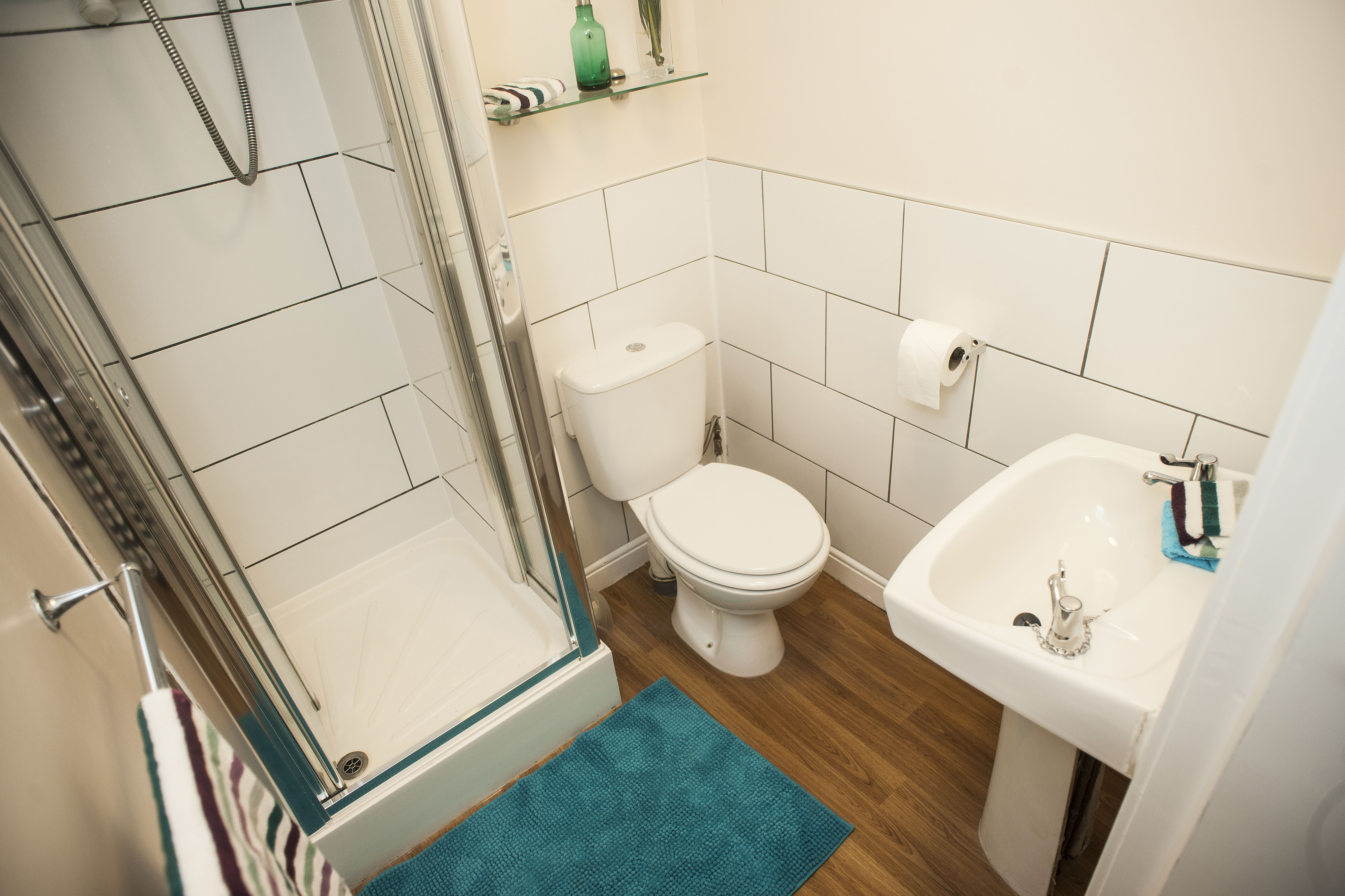 48A AR Bathroom (1).JPG