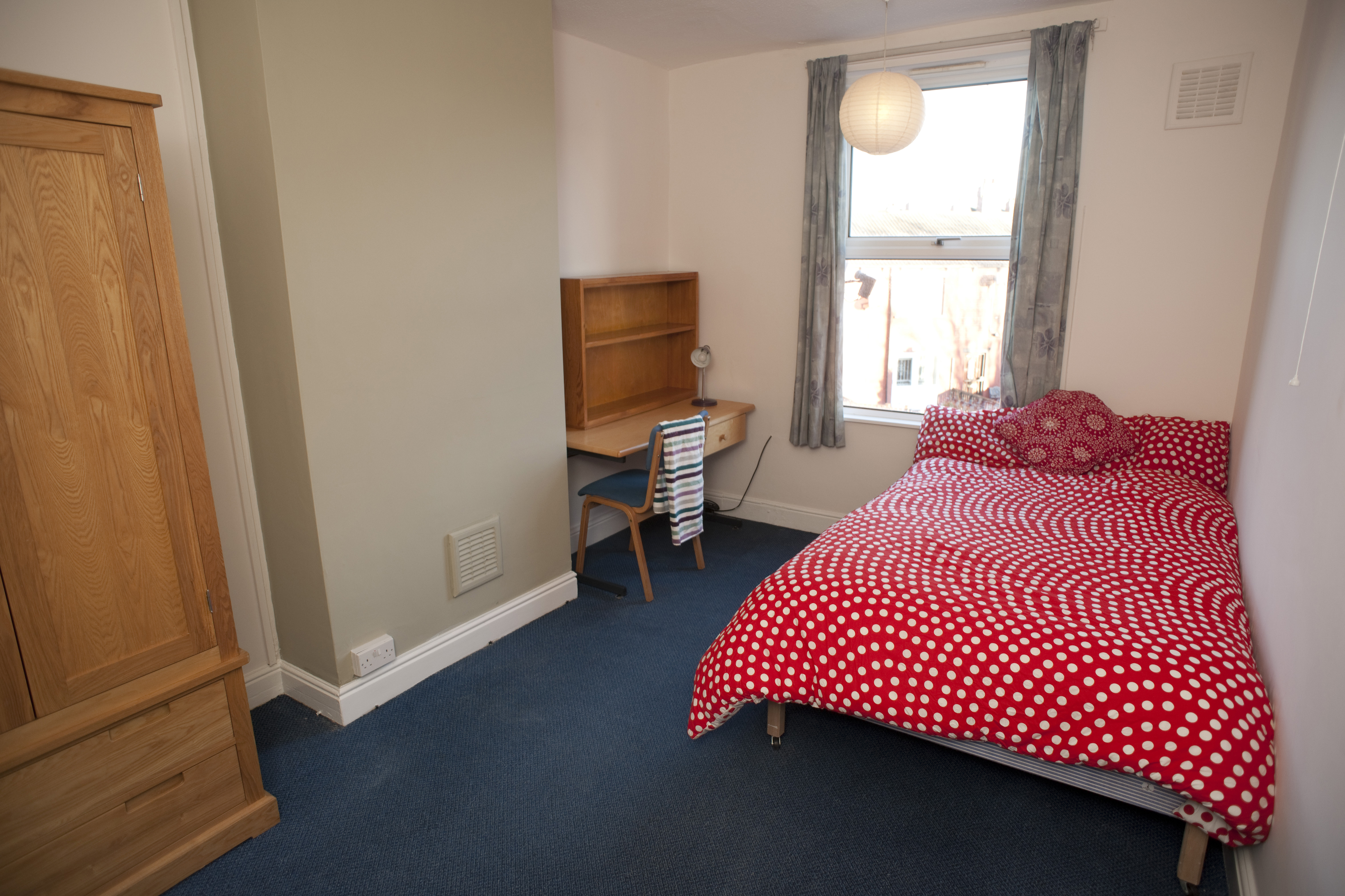 37 TRd Bedroom 1 (1).JPG