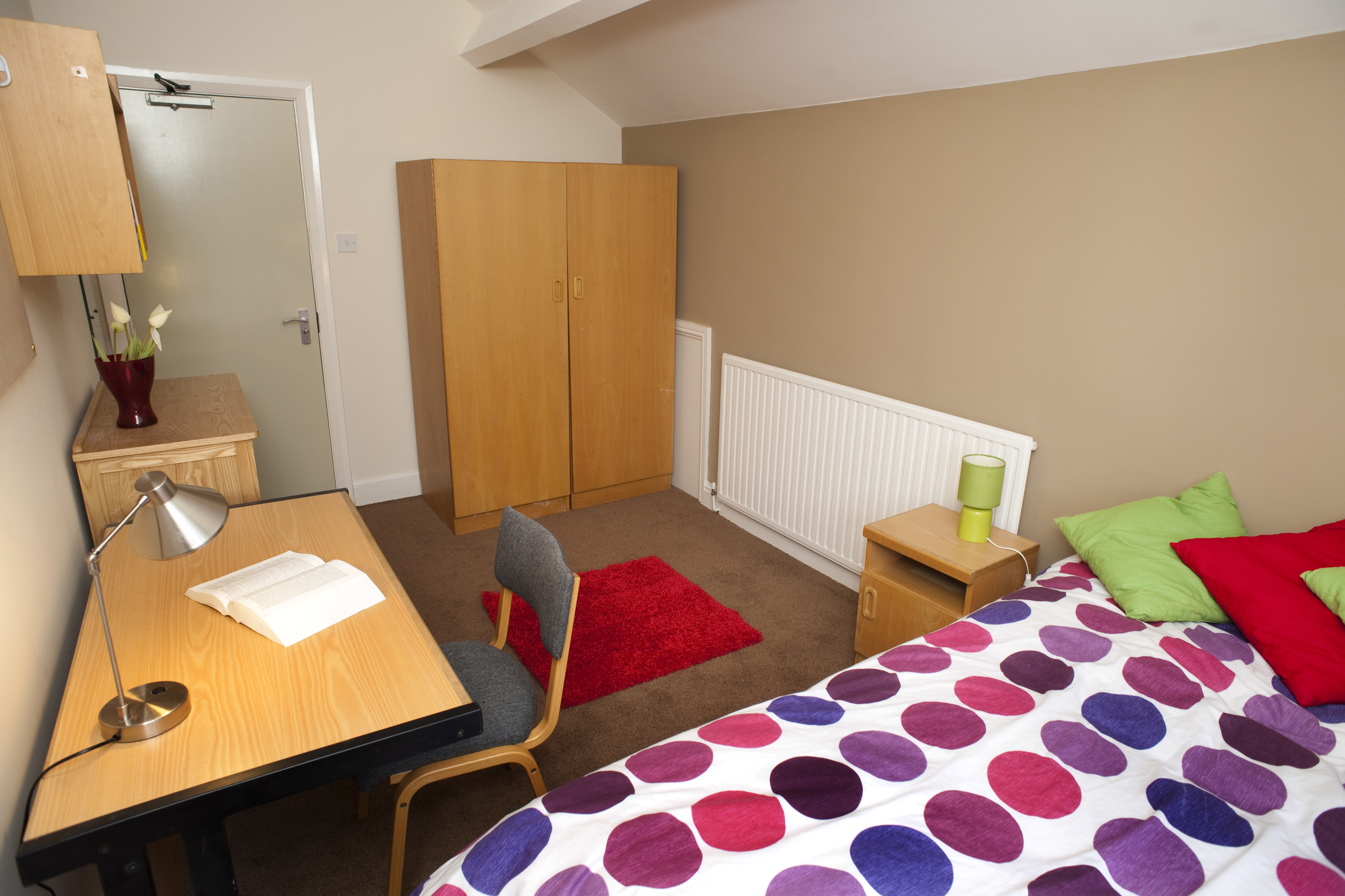 102 Hartley - Beds (6).JPG