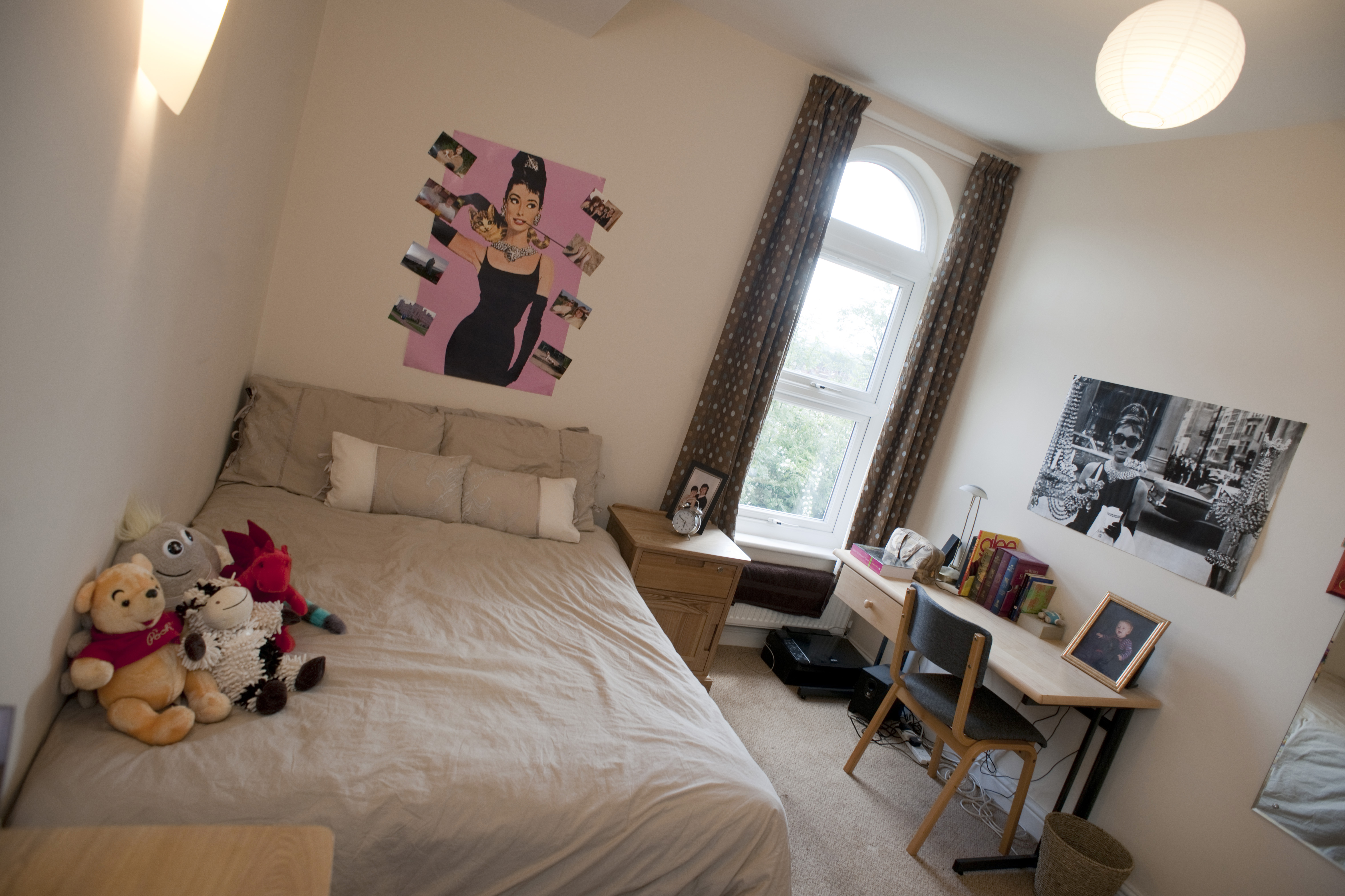 93 VR - Beds (14).JPG