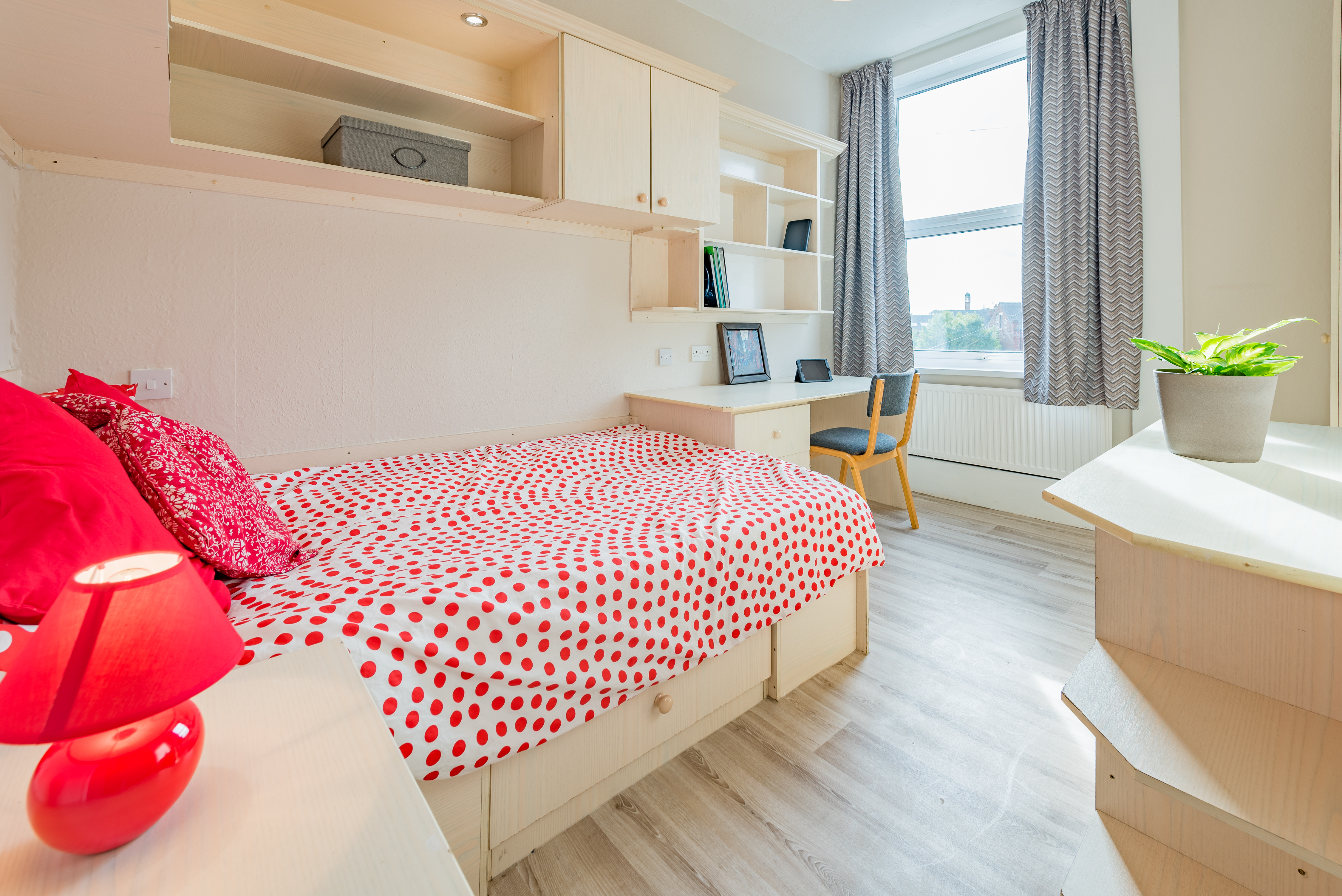 bedroom5.jpg
