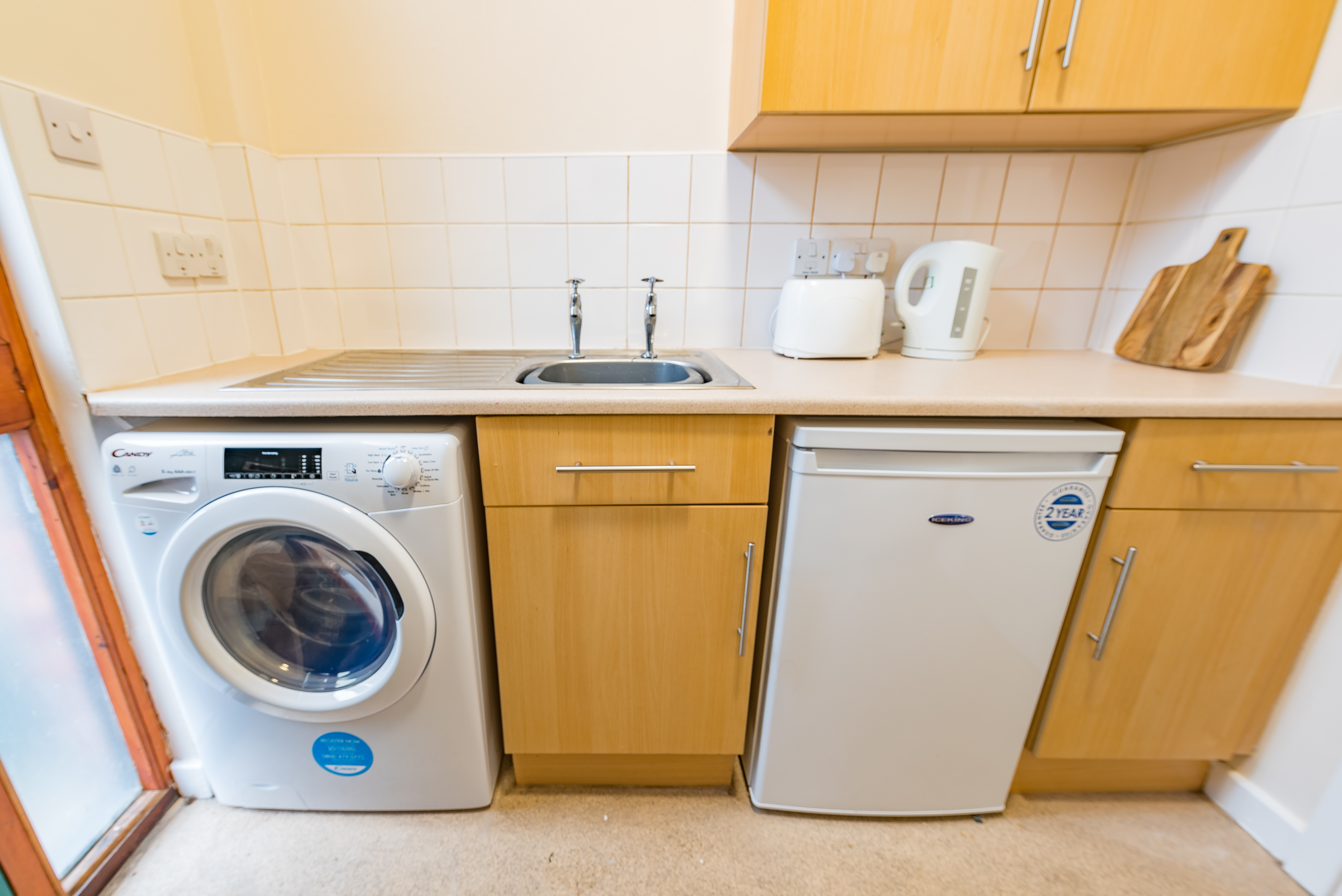 11b Back Churchill Gardens-15 Kitchen.jpg