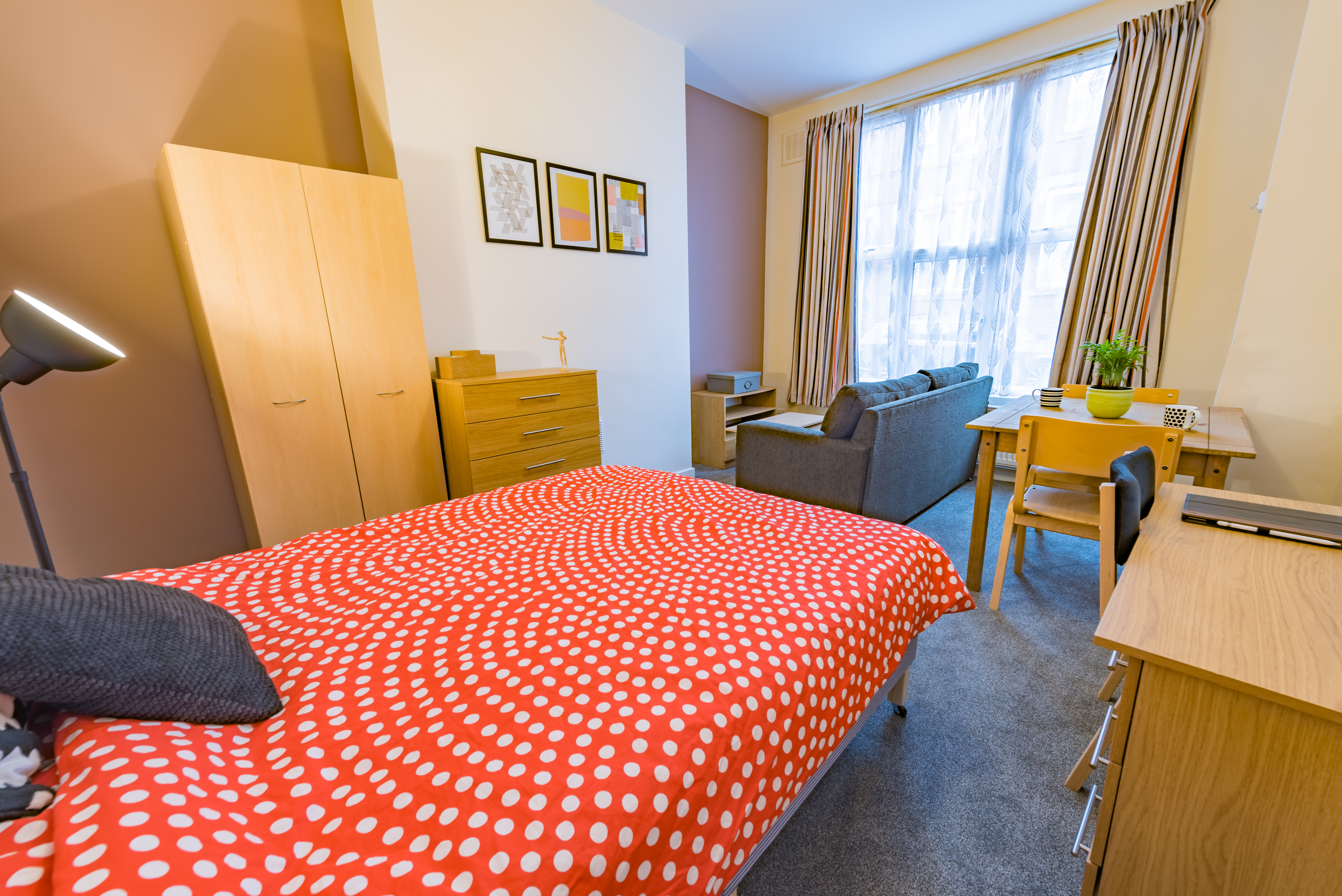 11b Back Churchill Gardens-21 Bedroom 1.jpg