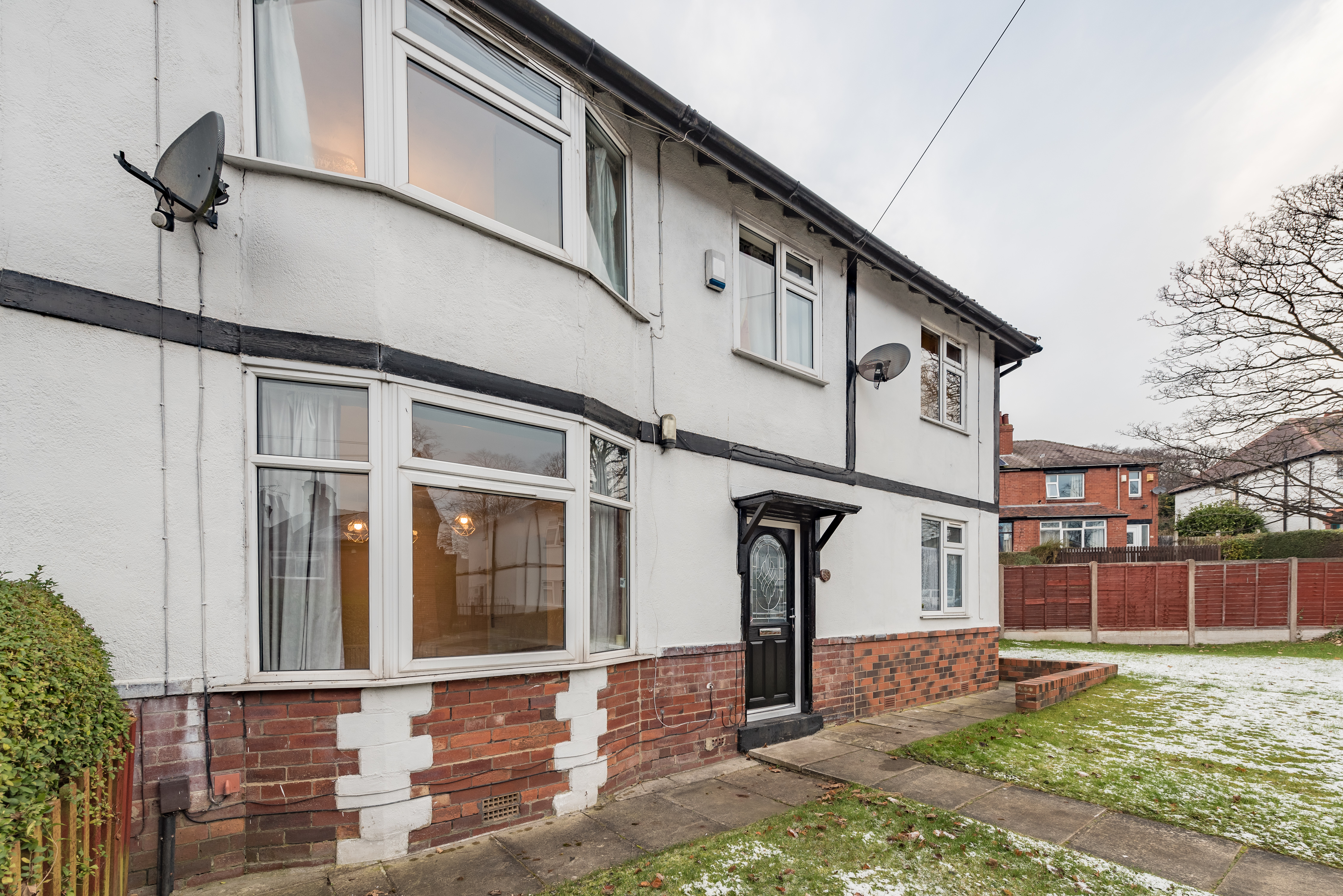 39 Langdale Gardens-4.jpg