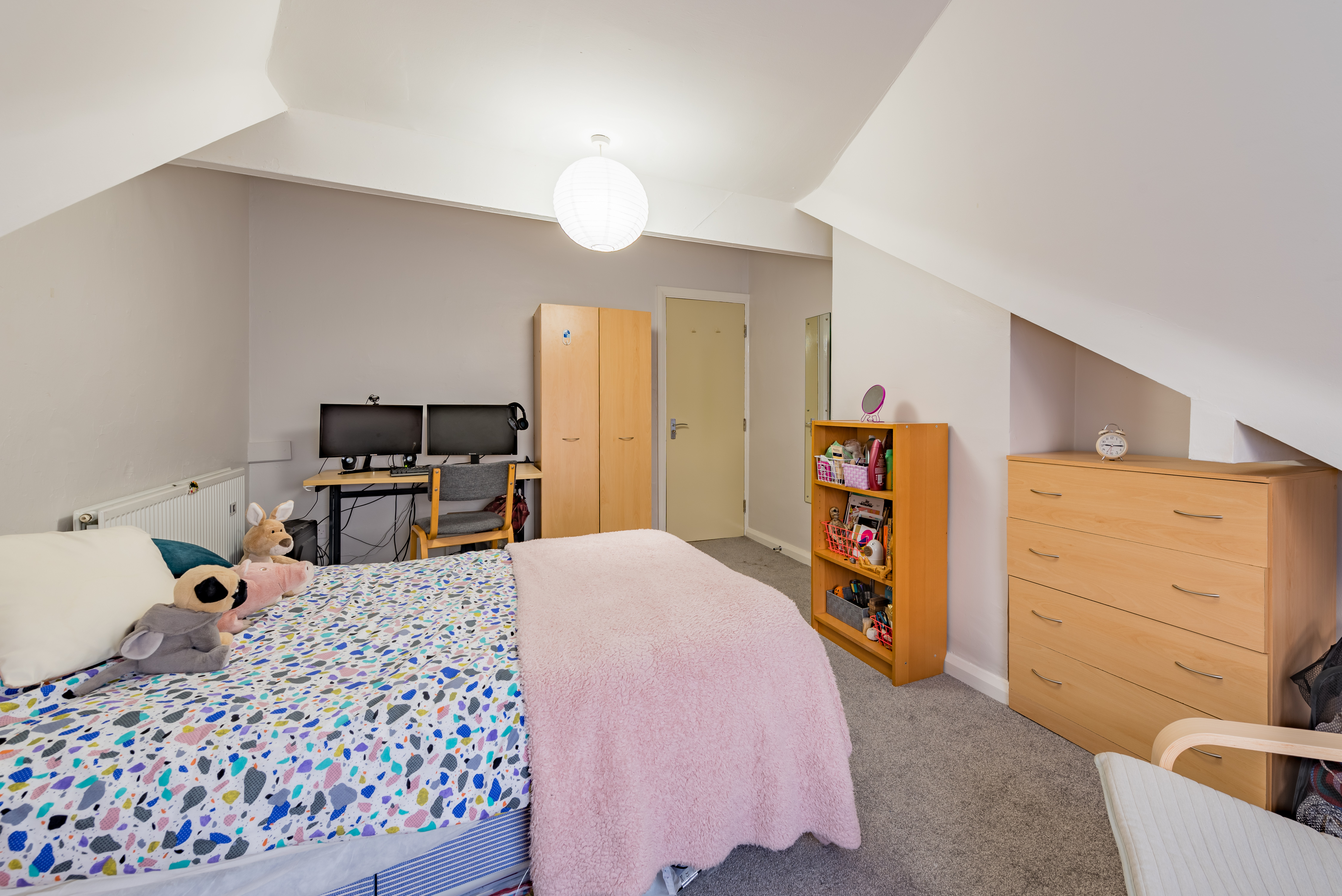 bedroom5.jpg