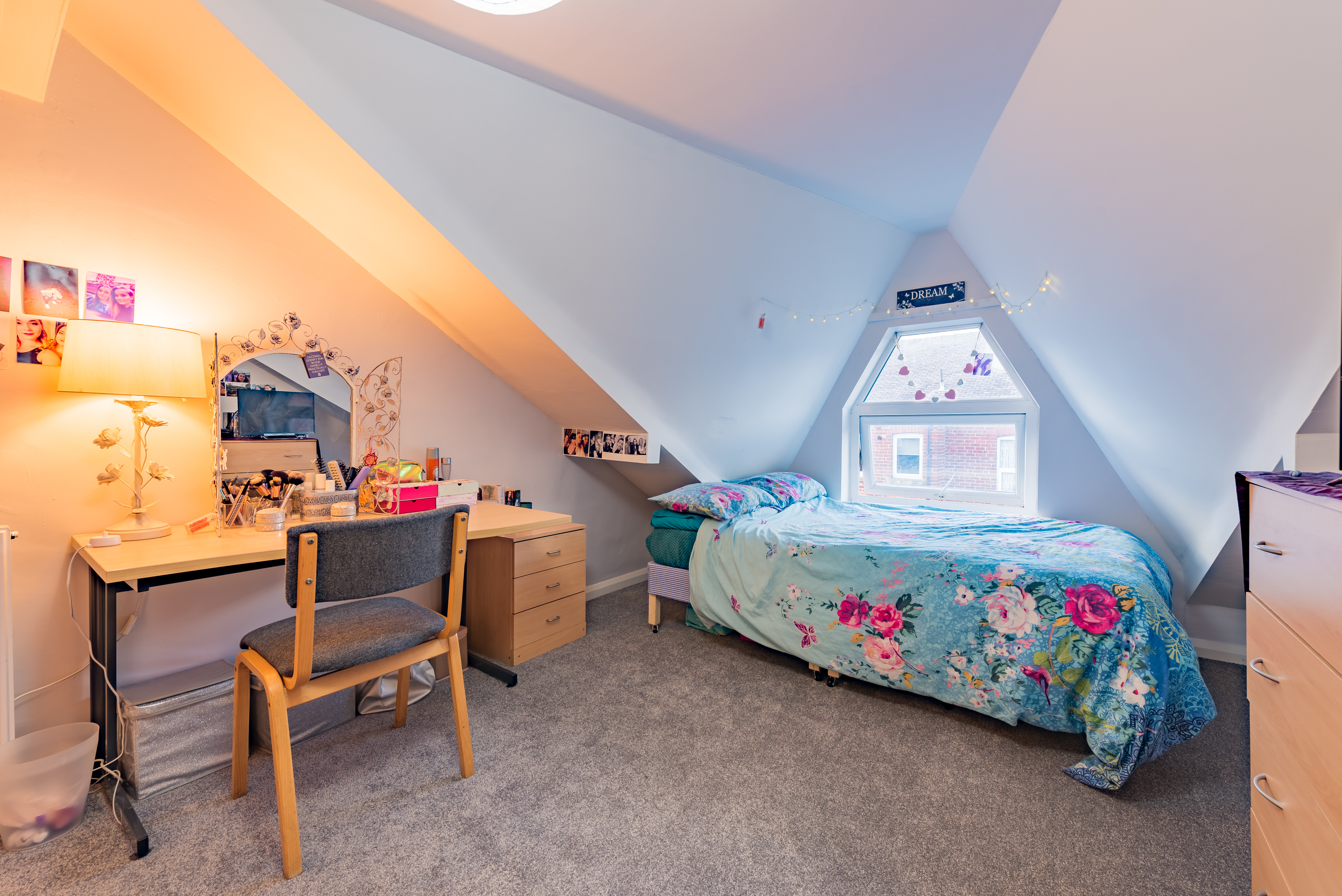 bedroom6.jpg