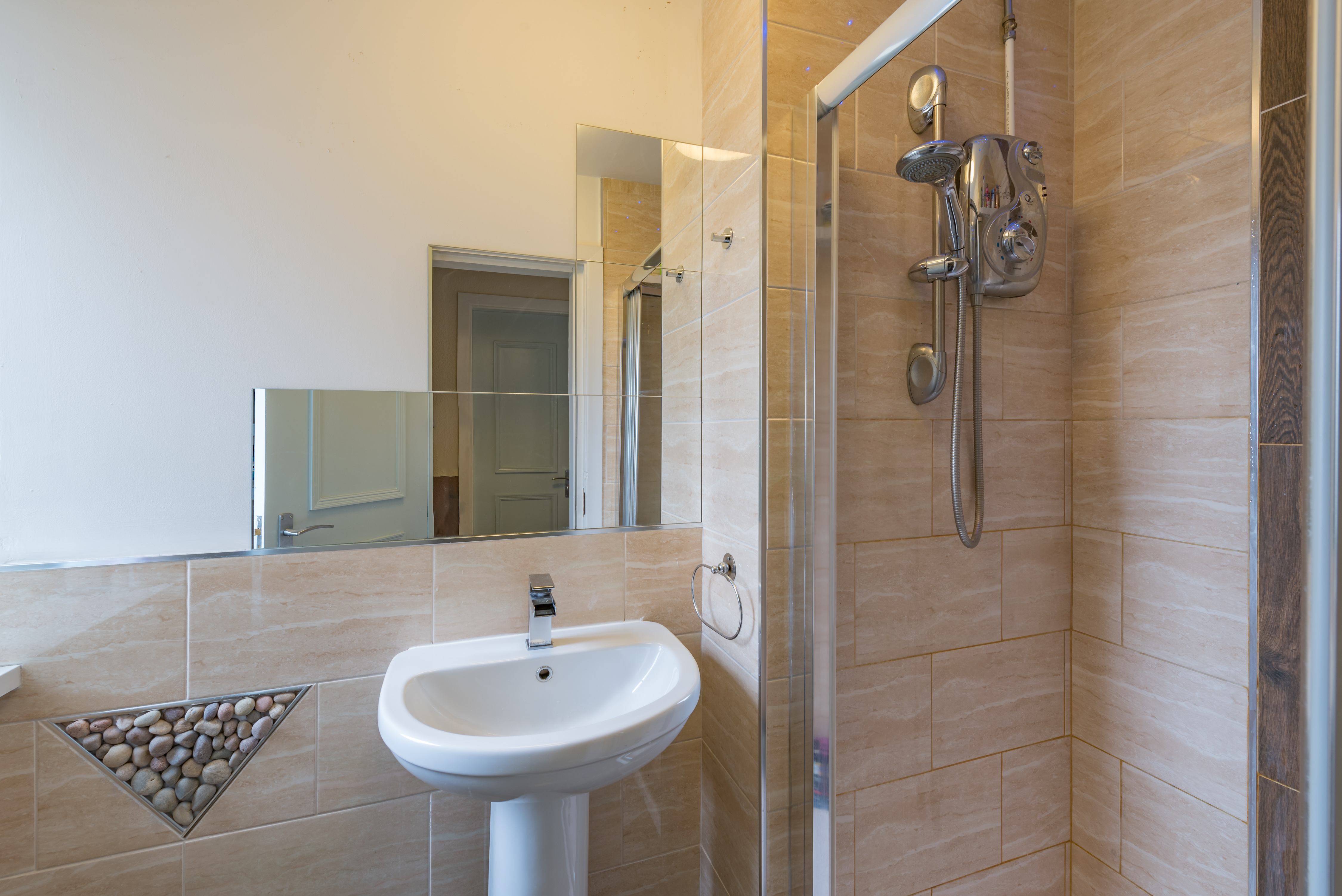 3 Becketts Park Crescent-8.jpg