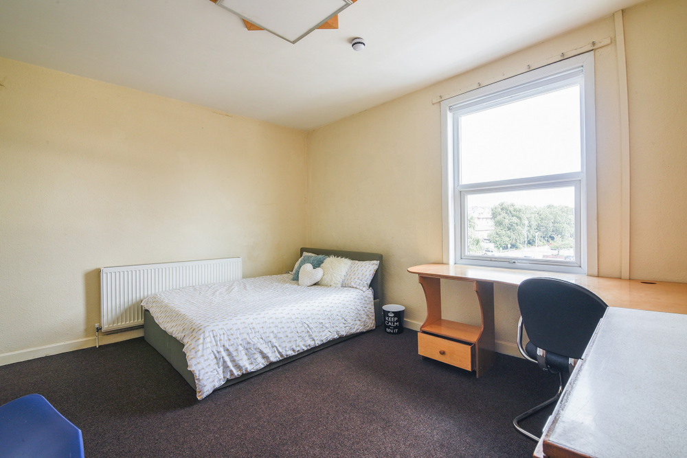 165a Radford Road - Bedroom 2.jpg