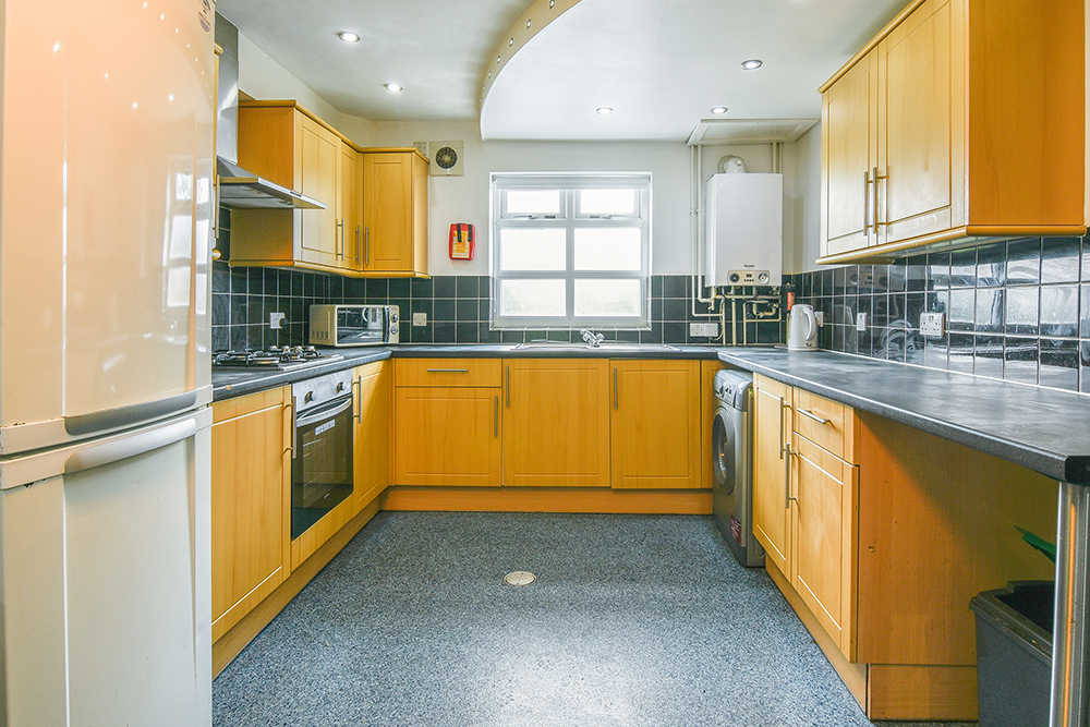 165a Radford Road - Kitchen 1 (1).jpg