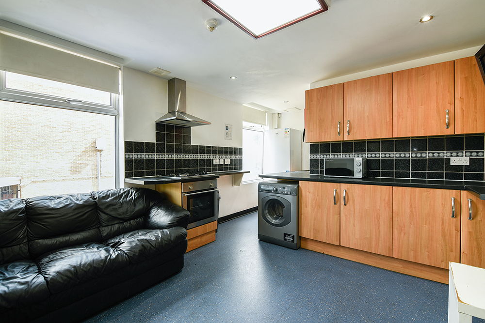 3b Hartley - Kitchen 1.jpg