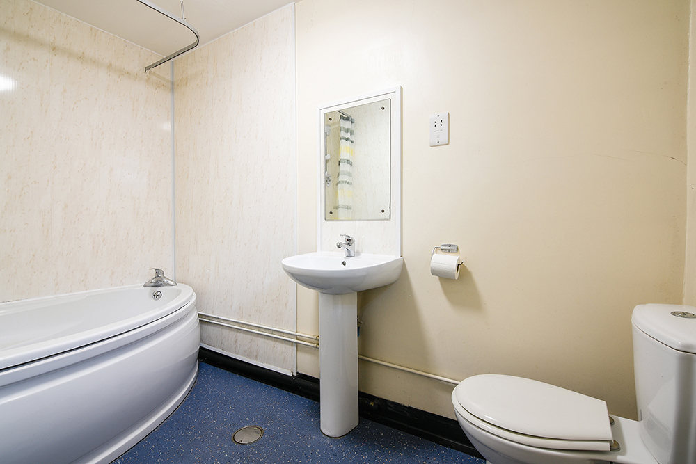 3b Hartley - Bathroom.jpg