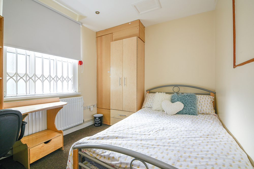 9 Hartley - Bedroom 2.jpg