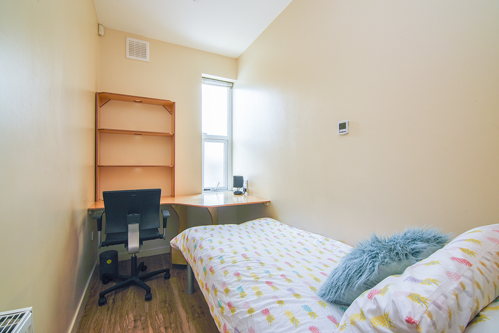 Flat 1, 169 Radford Road - Bedroom 2.jpg