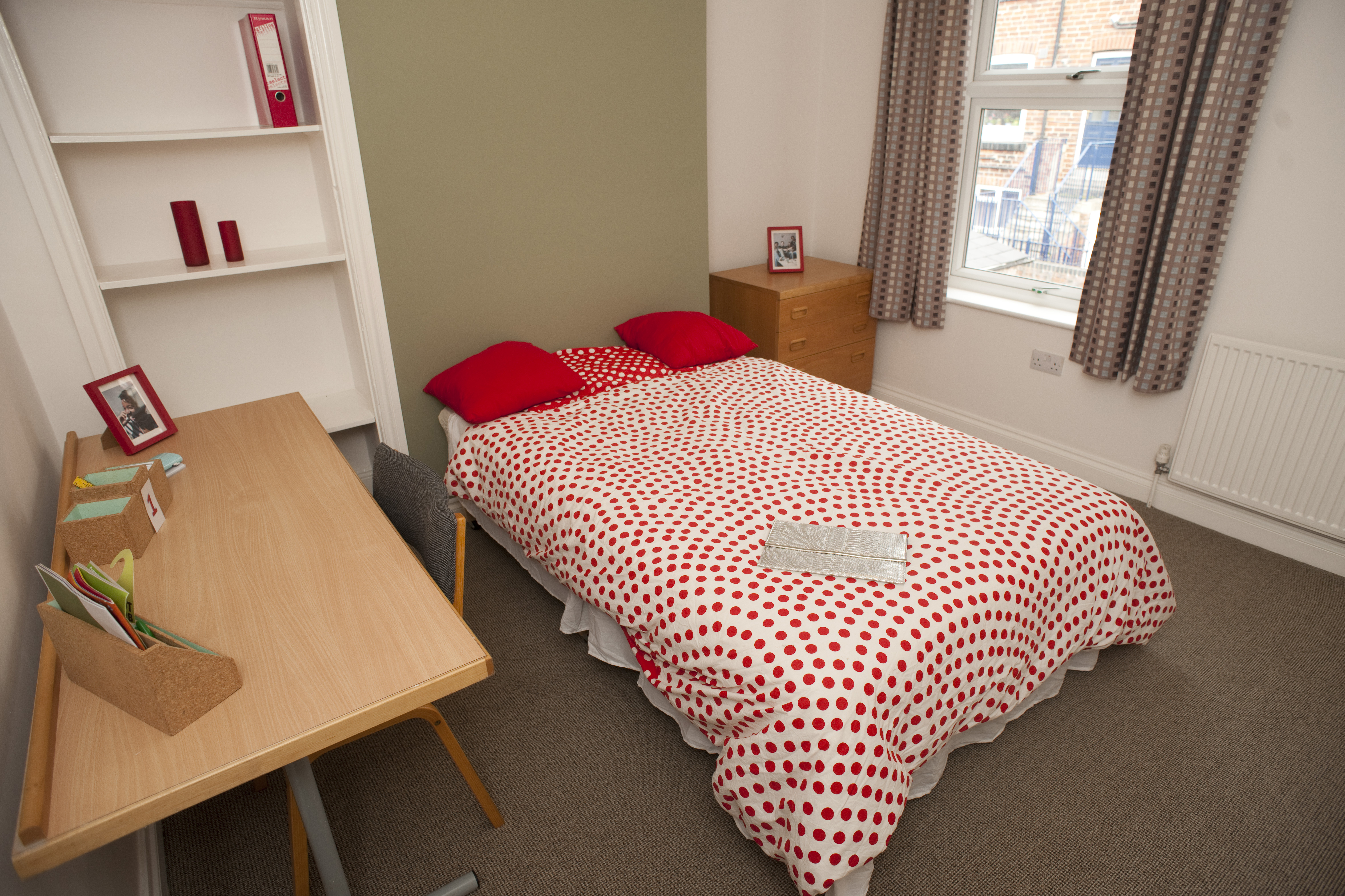 152 BRd Bedroom 1 (5).JPG