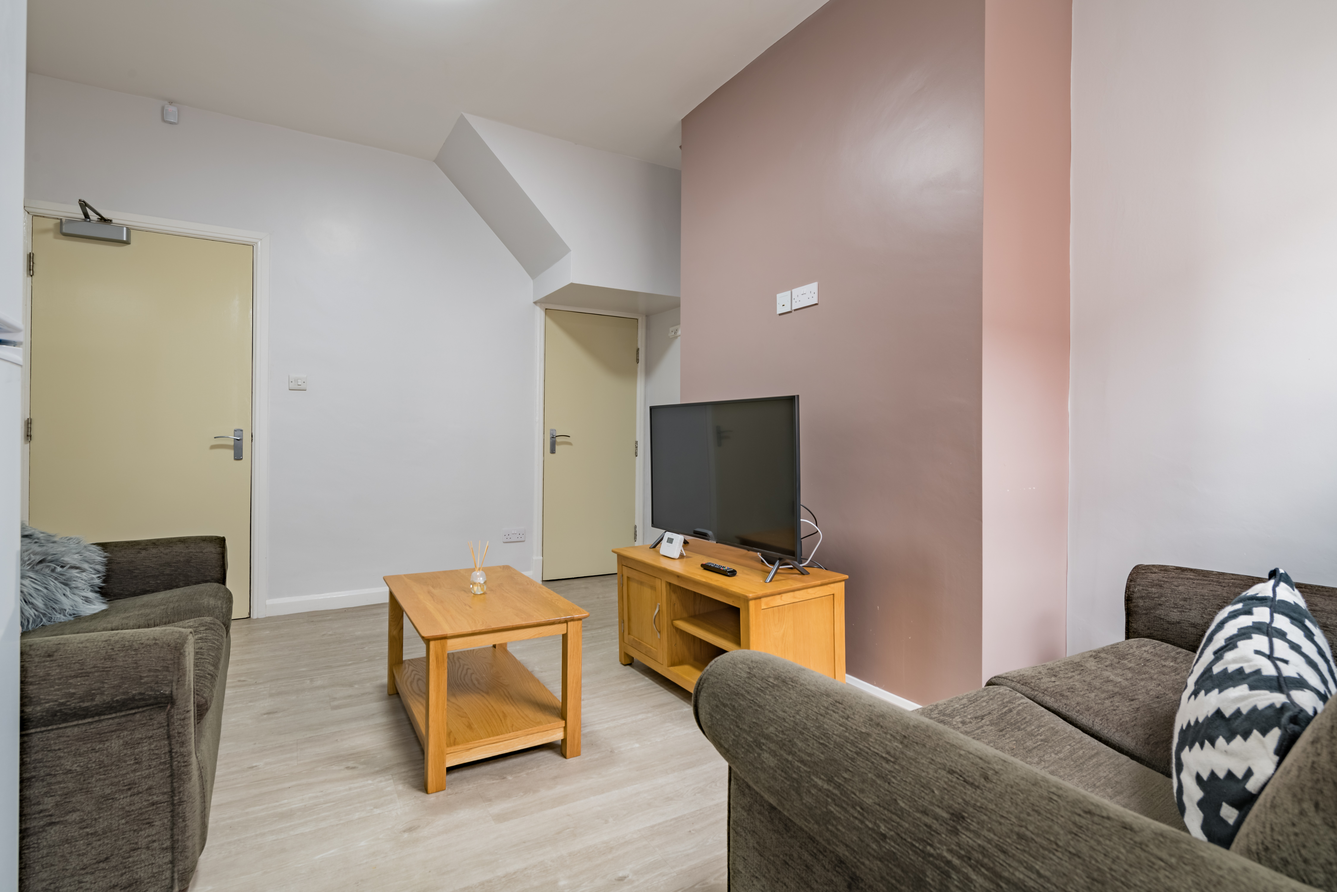 16 Malborough Grove-4.jpg