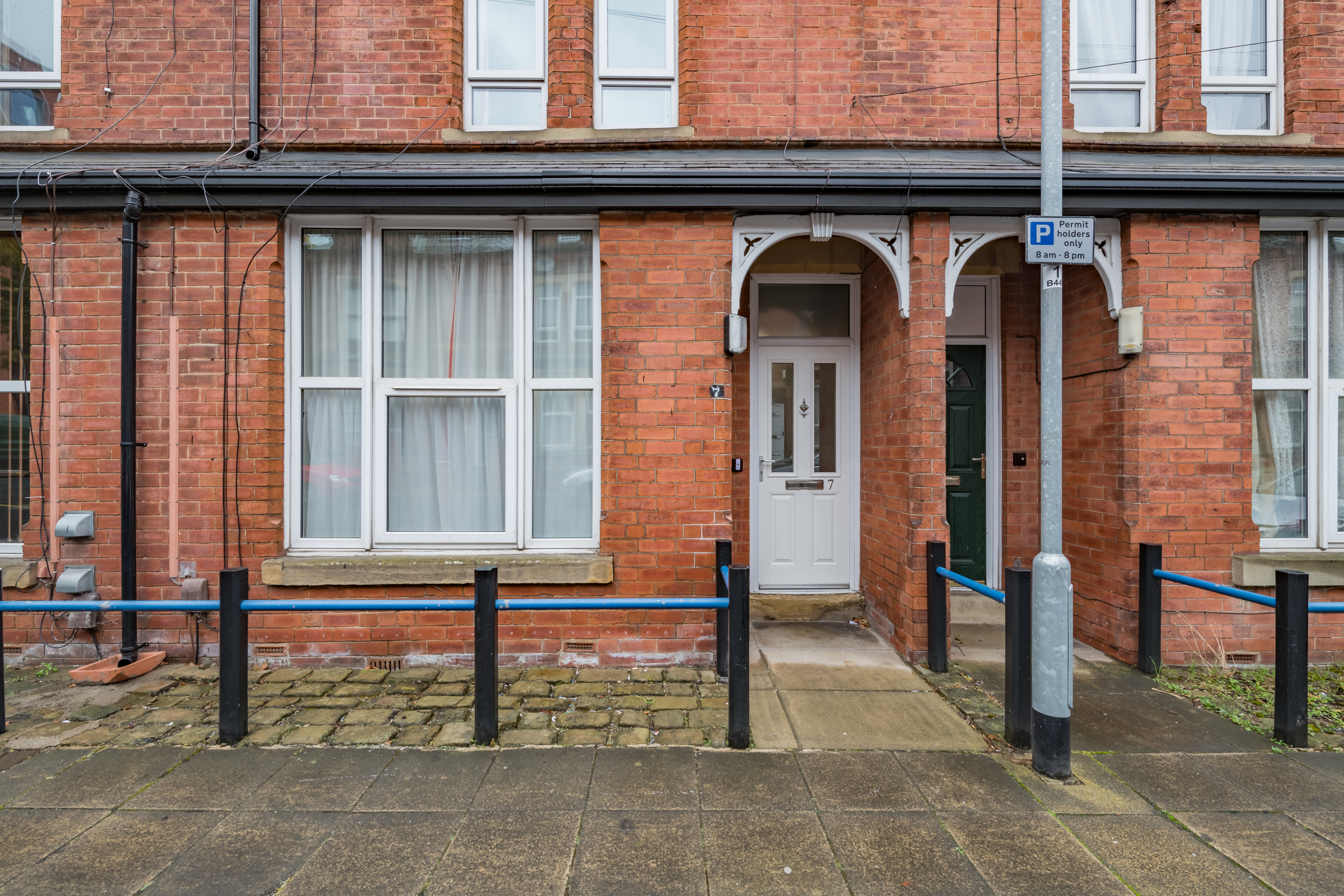 7 Blandford Gardens-2.jpg