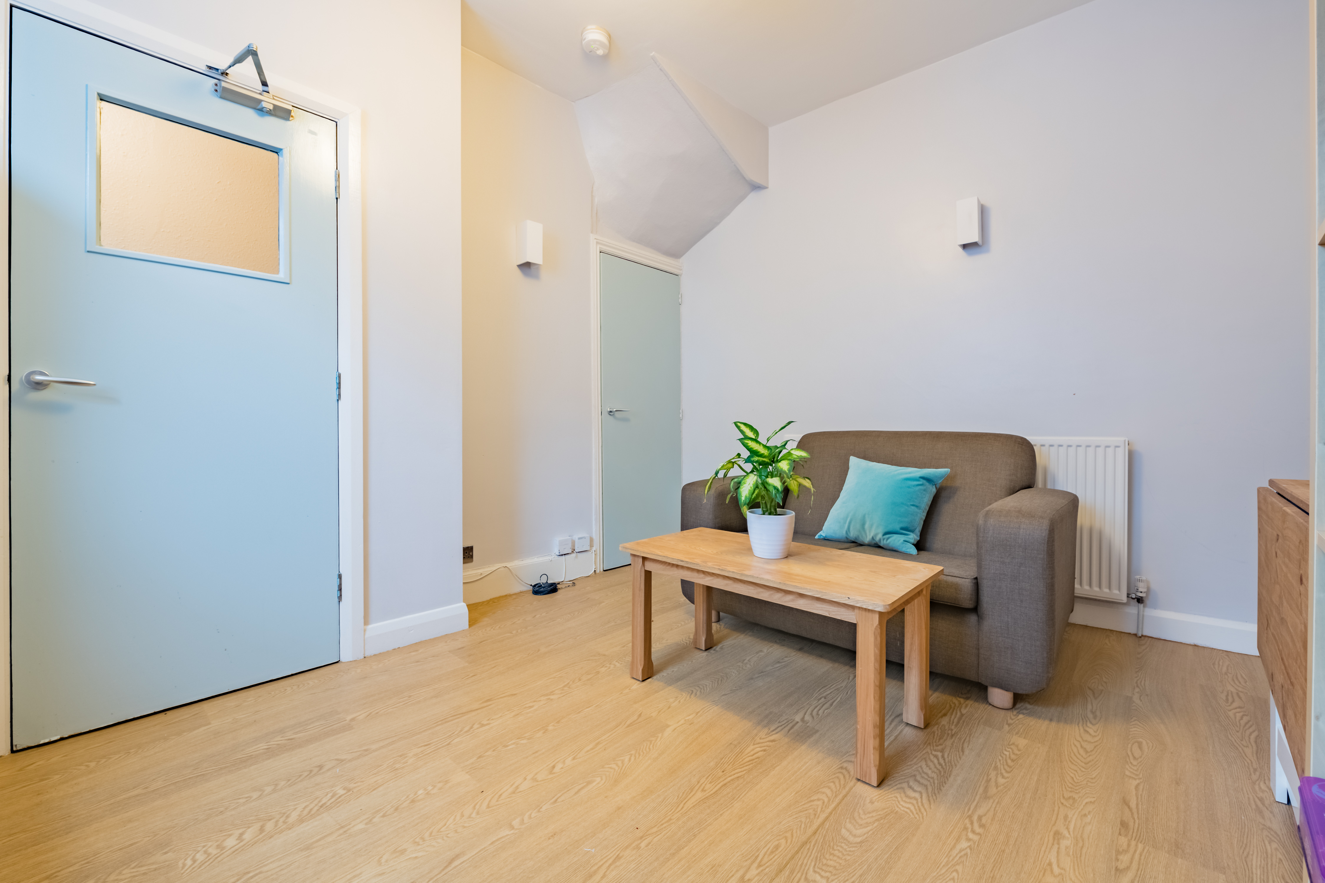 19 KAve Kitchen Lounge (13).jpg