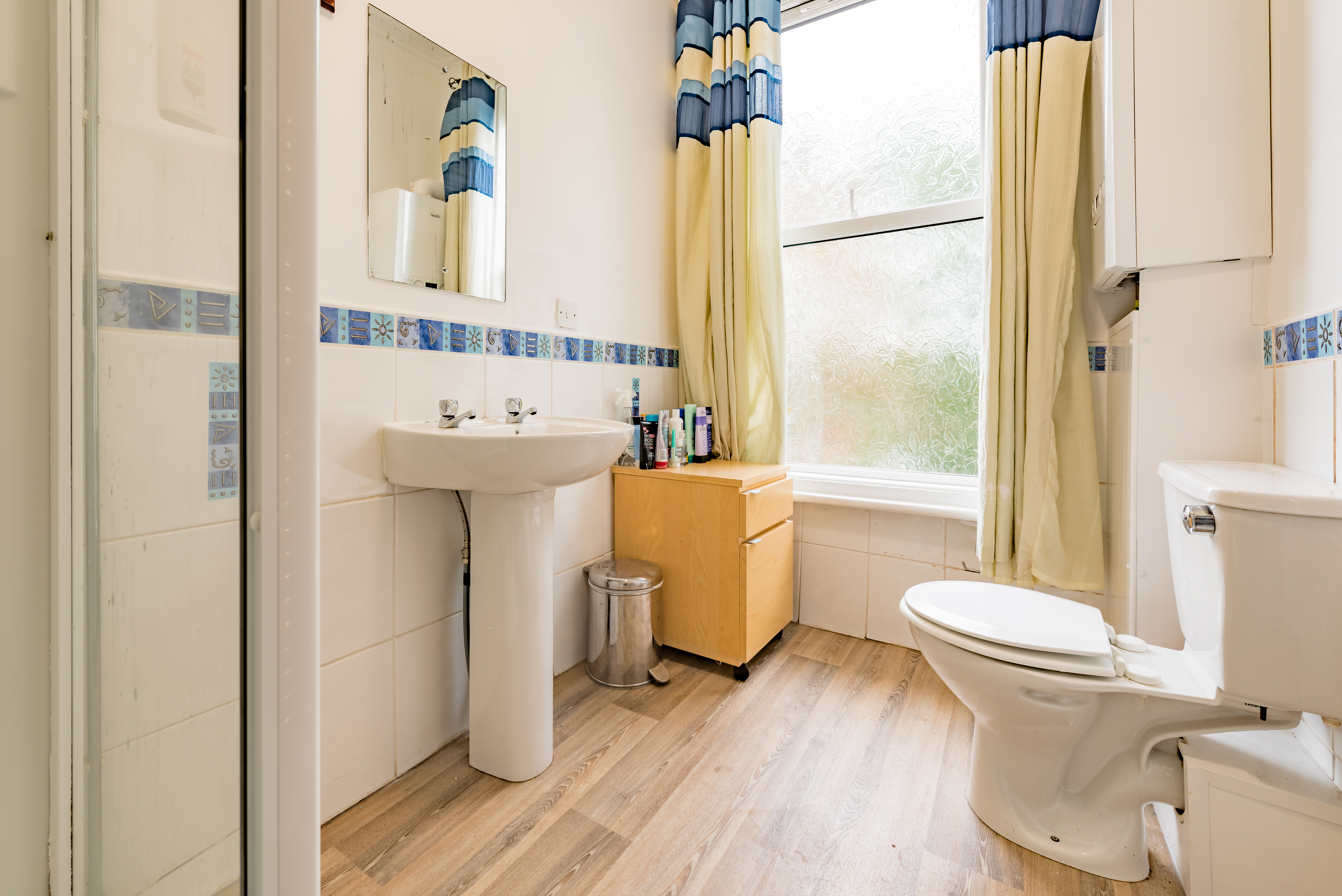 Flat 4, 80 Victoria Road-19.jpg