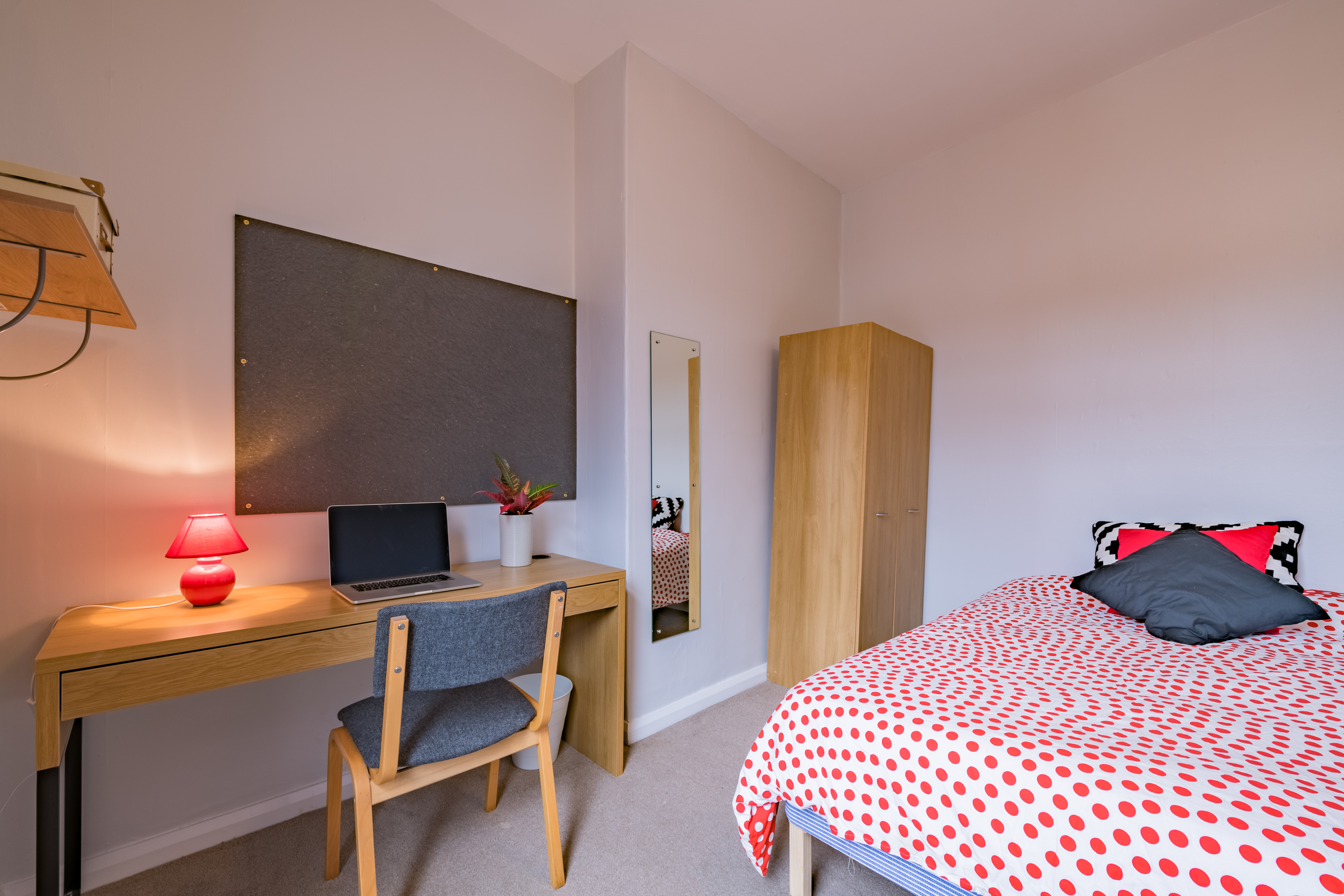 11B Malborough Gardens-6.jpg