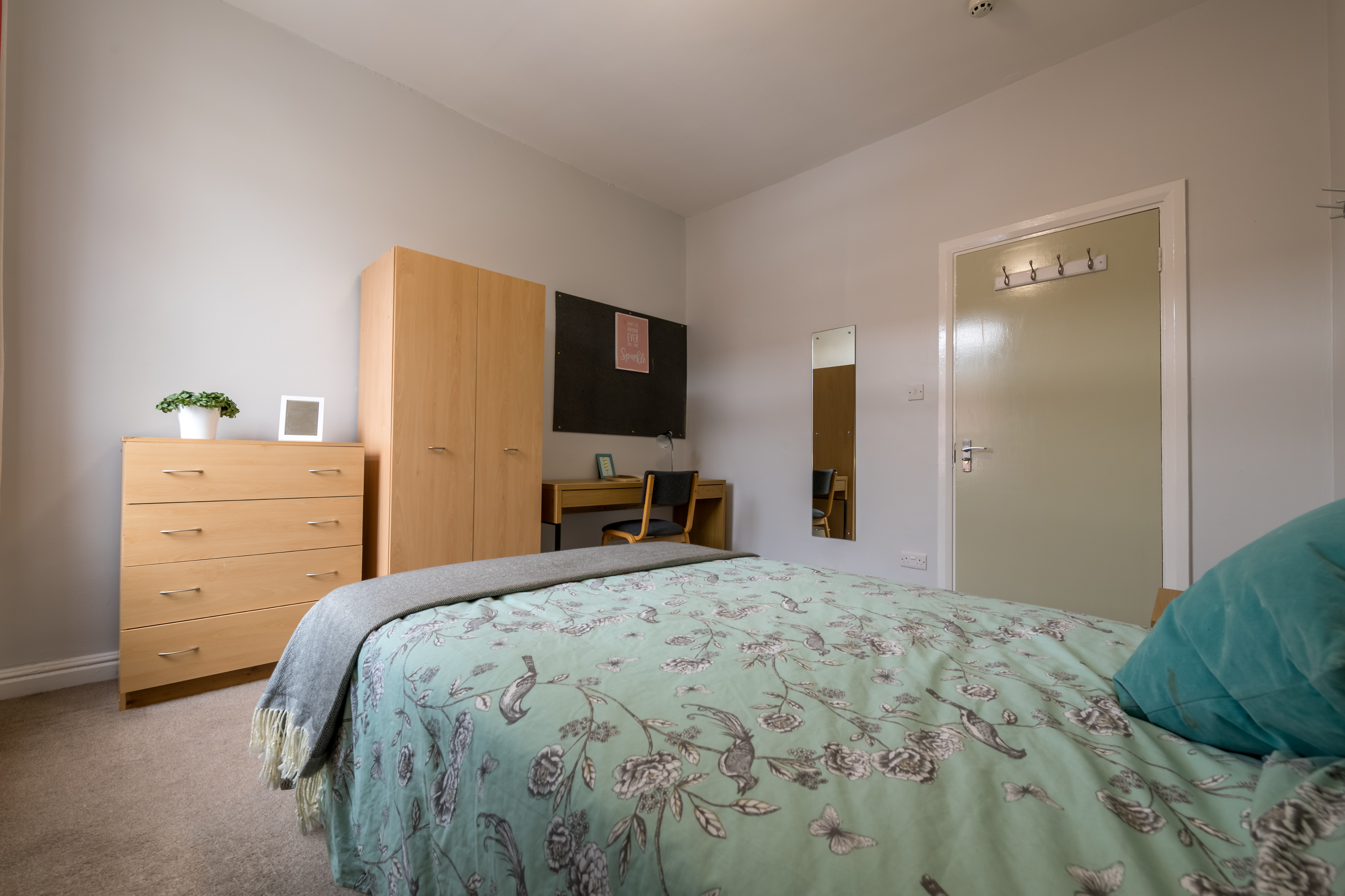 11B Malborough Gardens-17.jpg