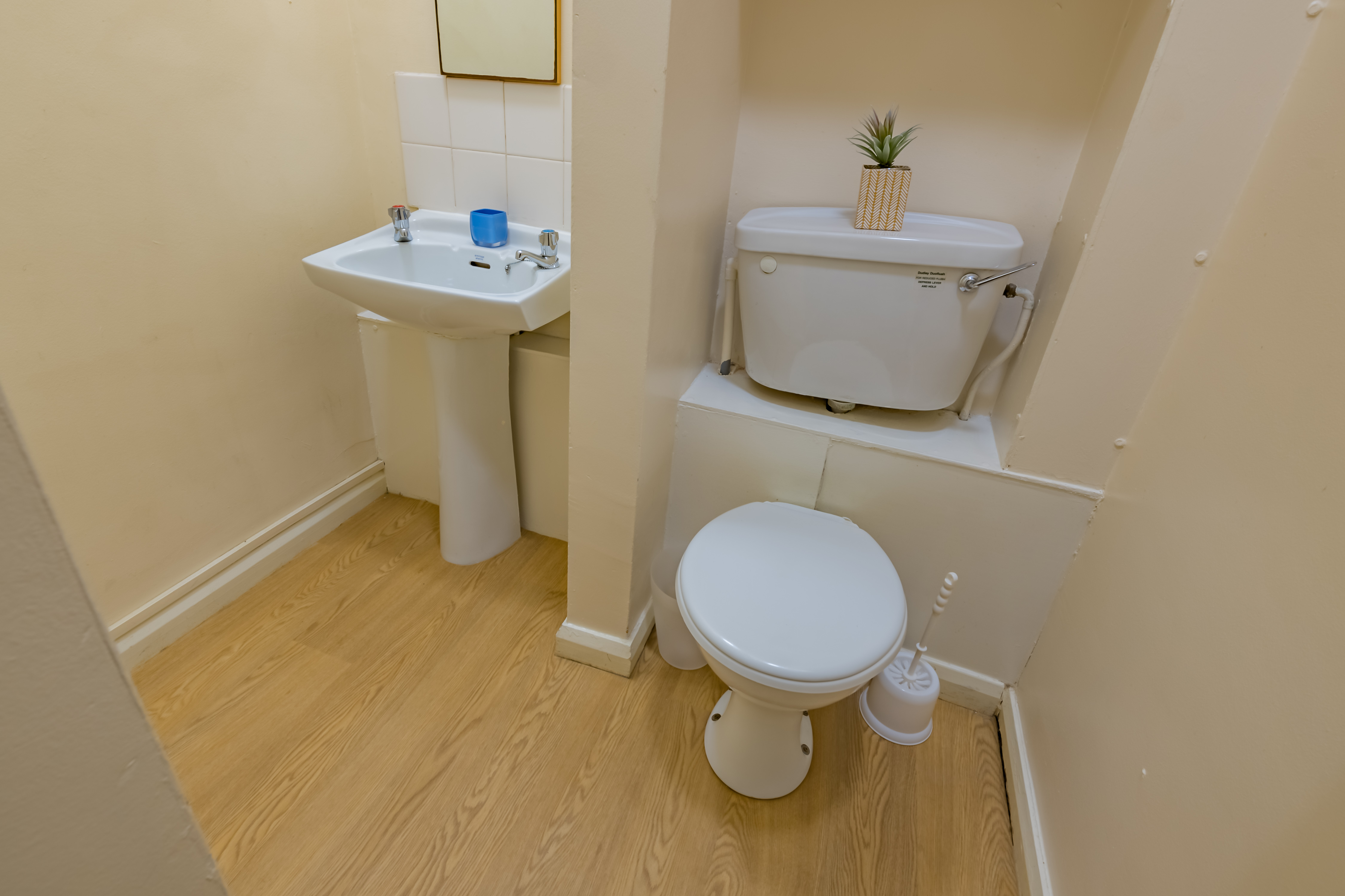 8 Churchill Gardens-17.jpg