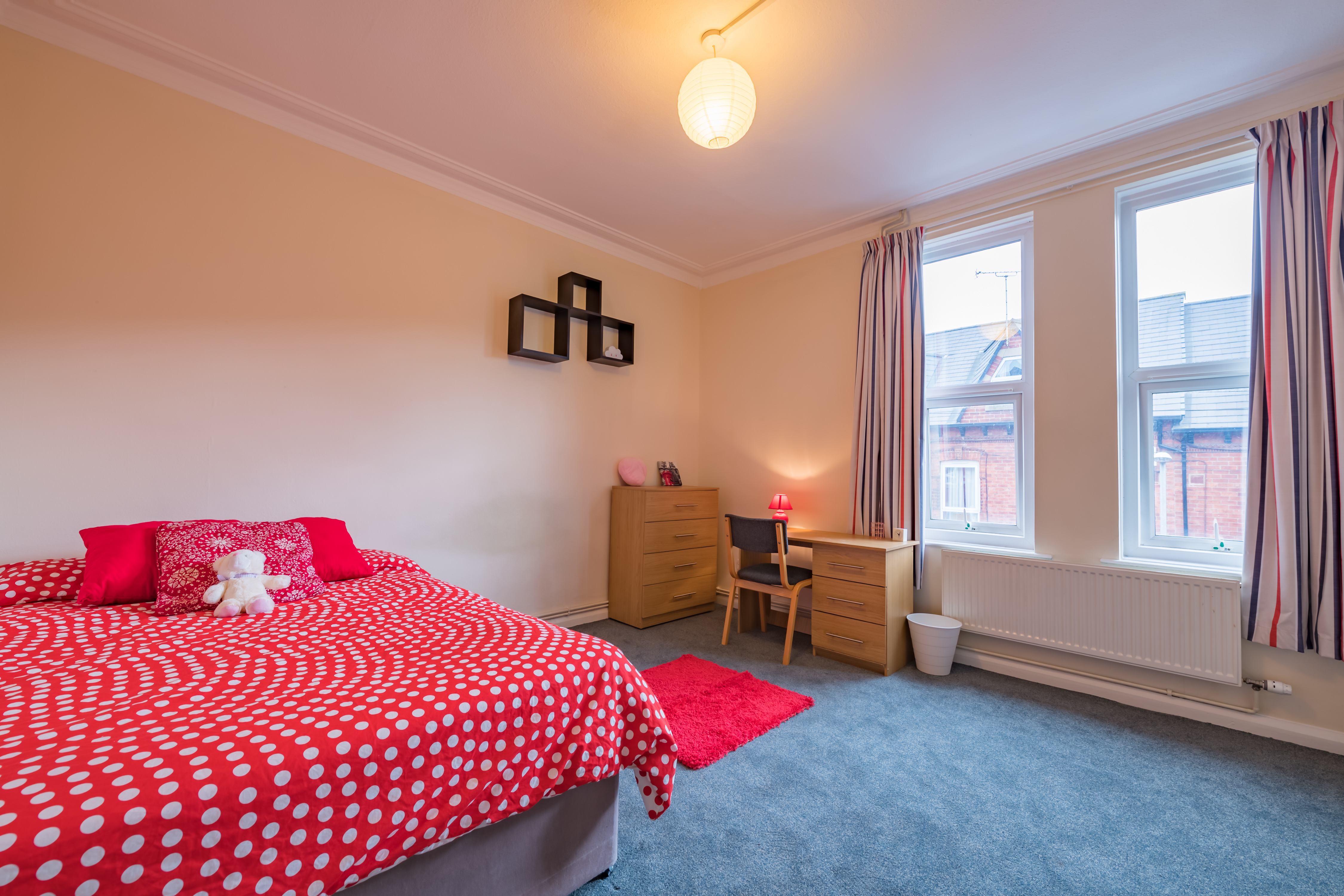 8 Churchill Gardens-31.jpg