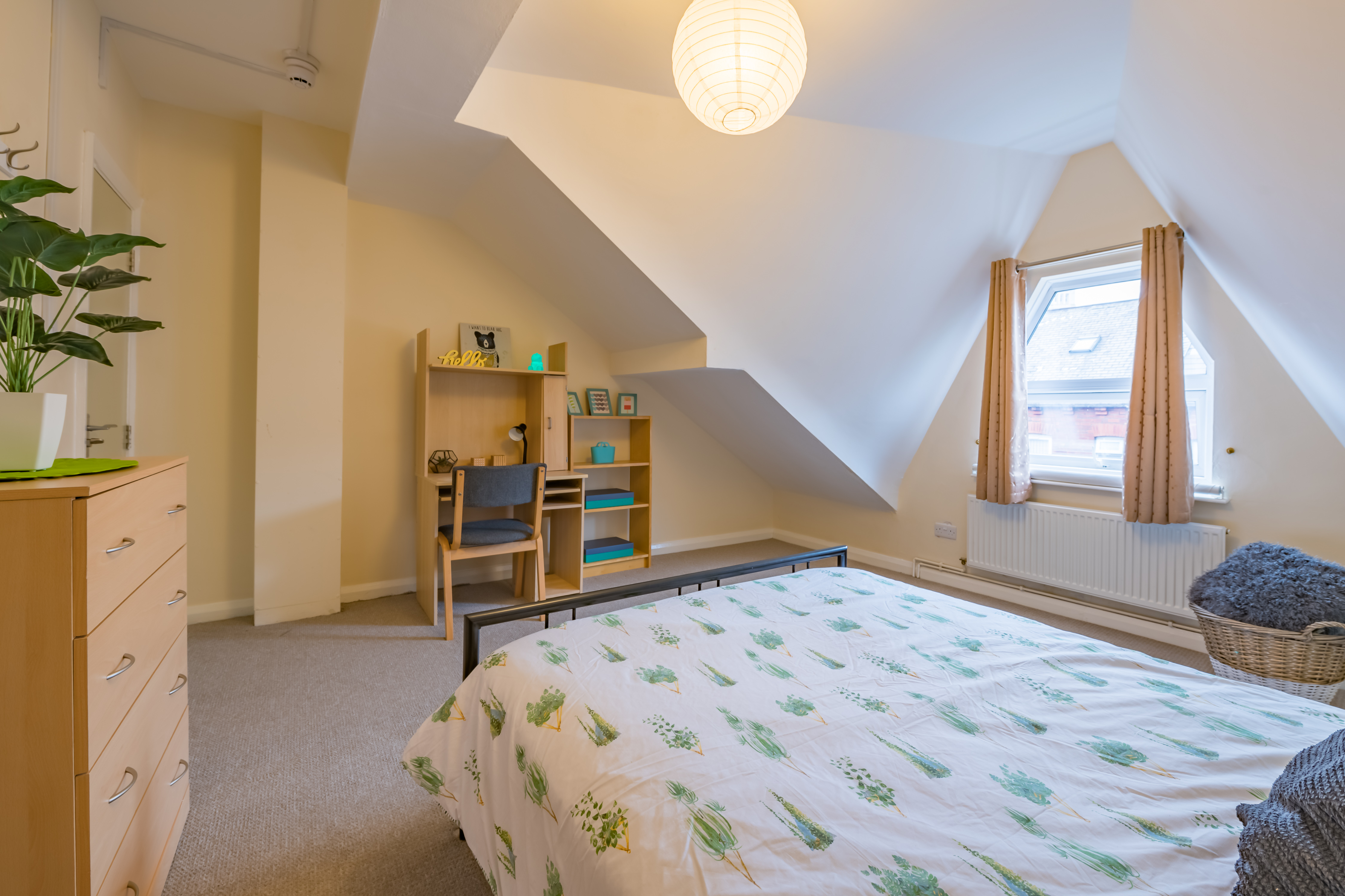 8 Churchill Gardens-25.jpg