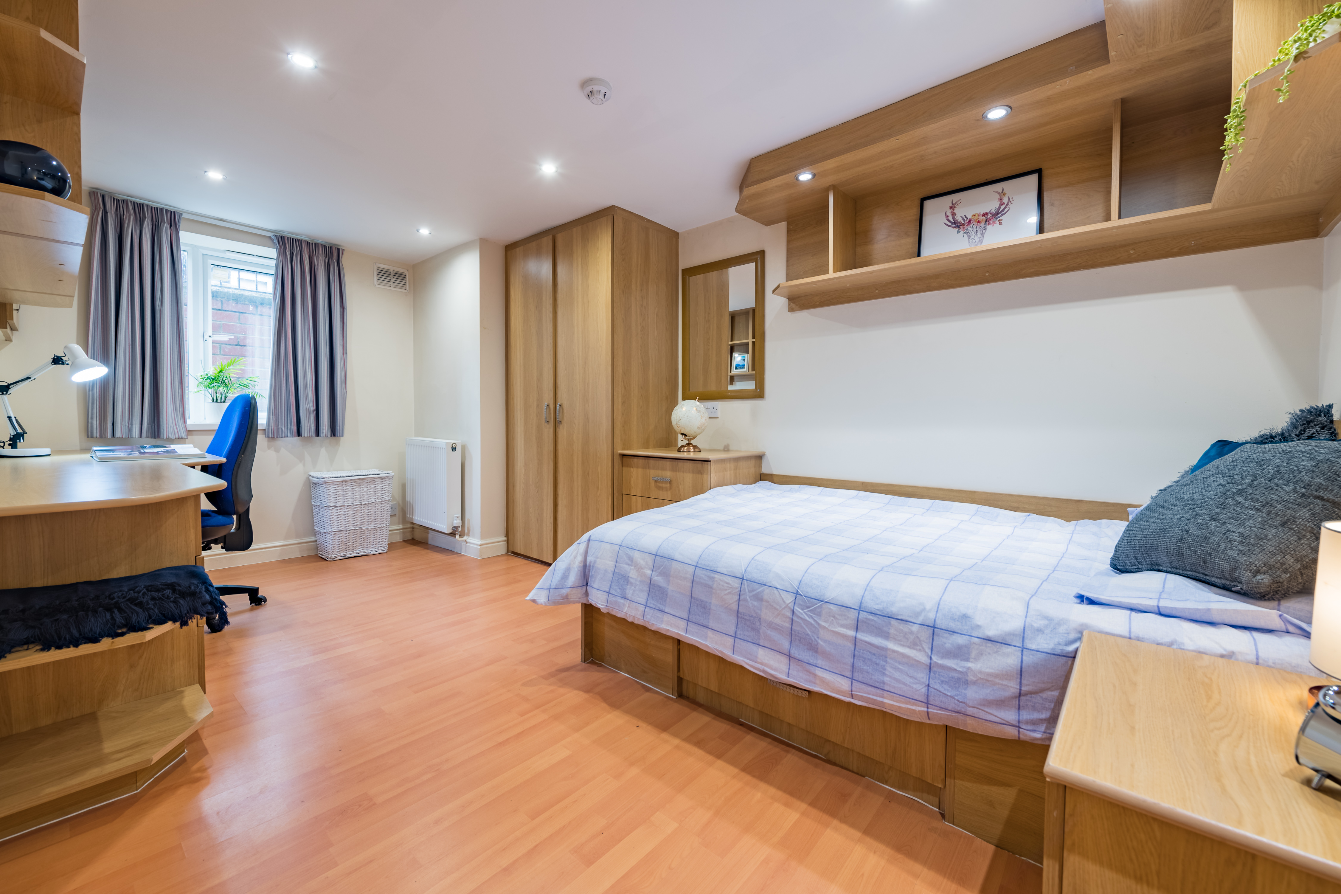 8 Manor Drive-31 Bedroom 1.jpg