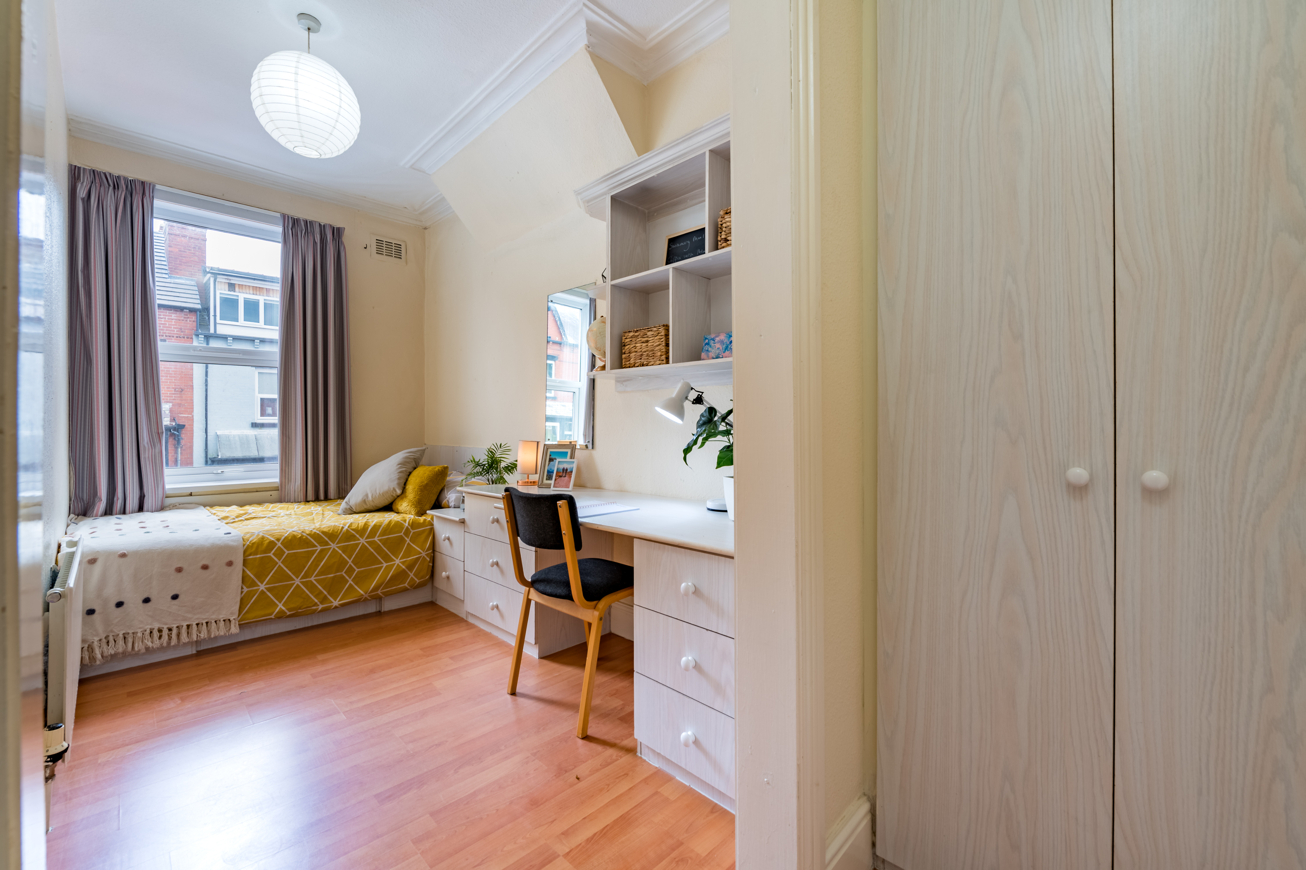 8 Manor Drive-45 Bedroom 5.jpg