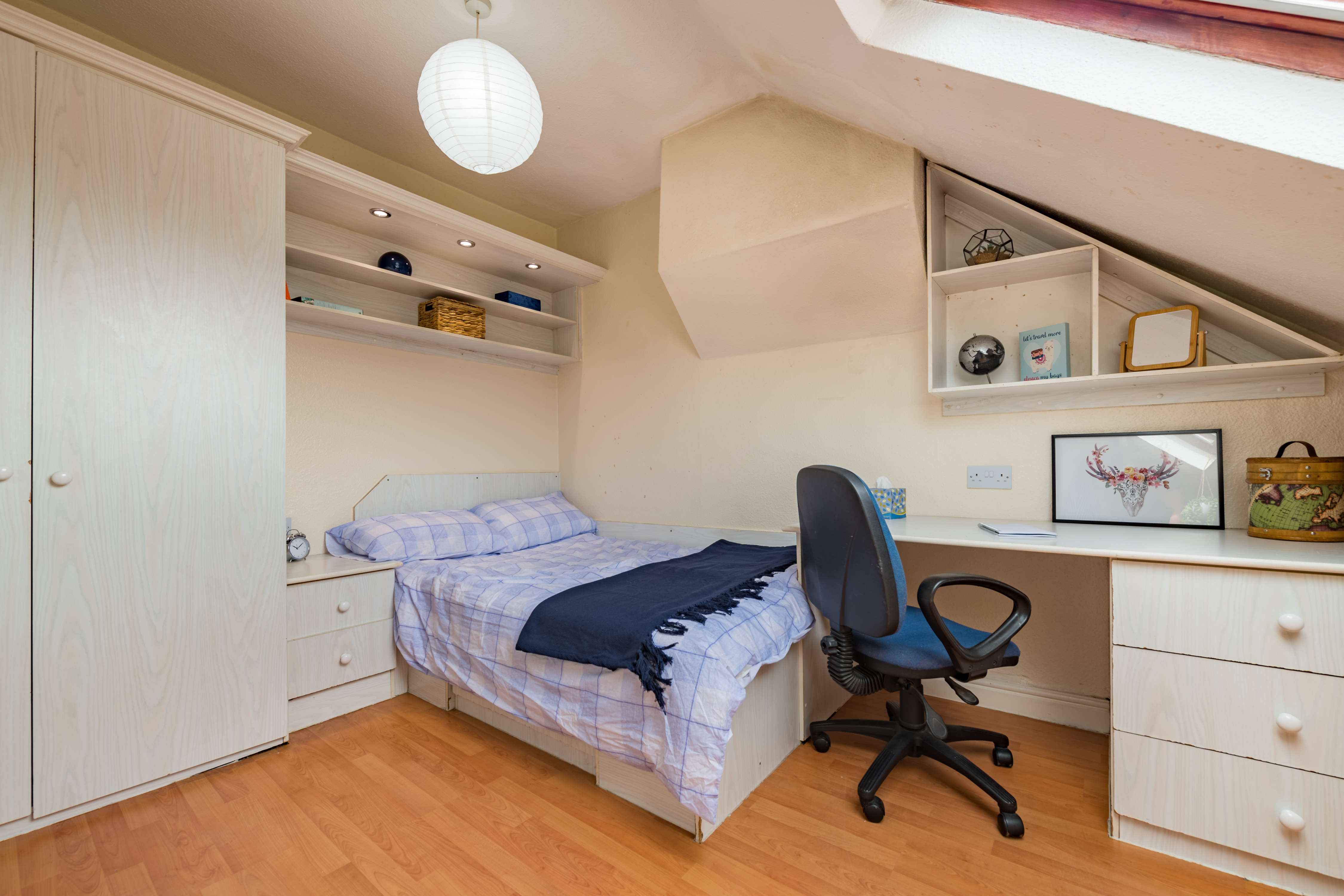 8 Manor Drive-51 Bedroom 7.jpg