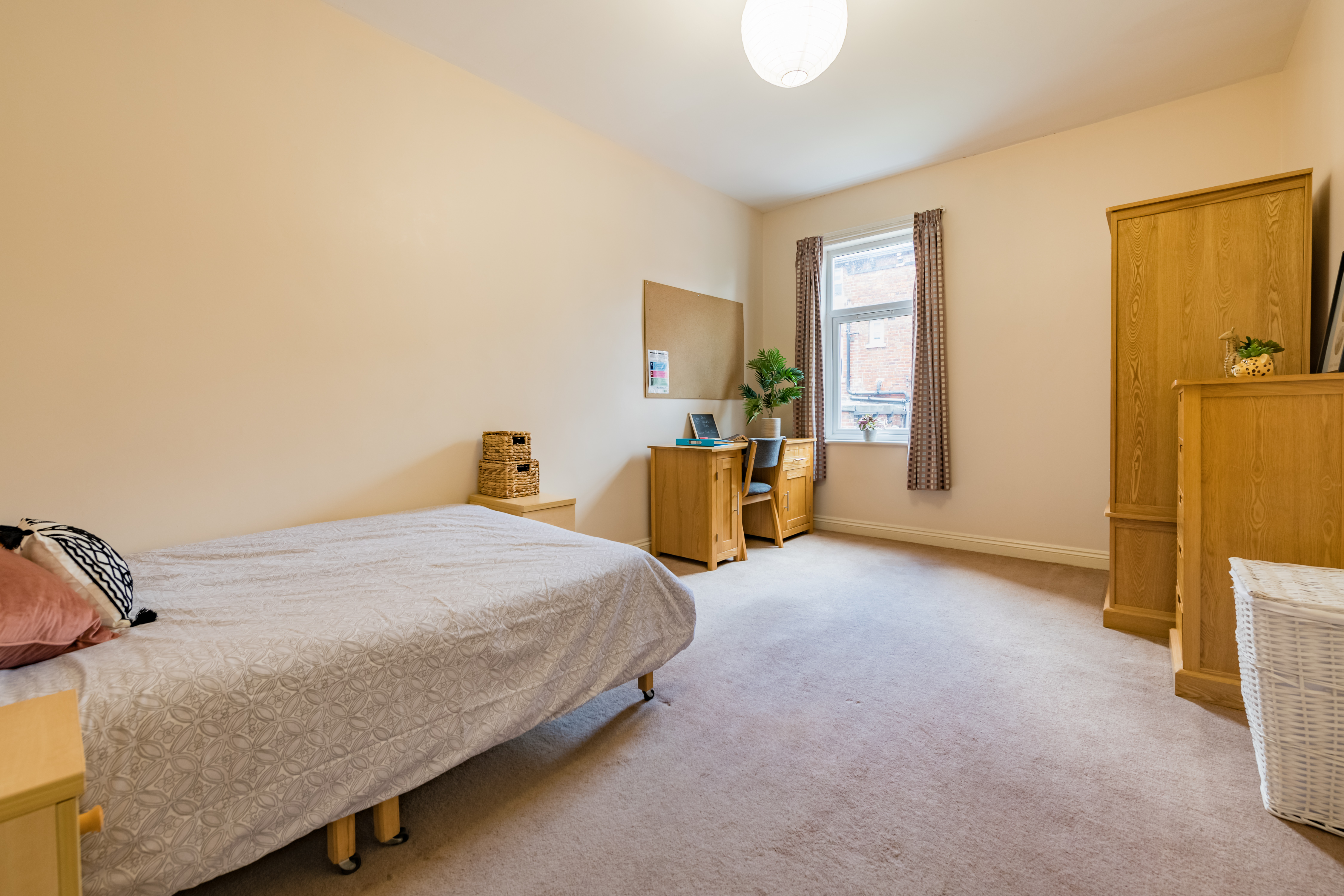 4 Claremont Ave-23 Room 2.jpg