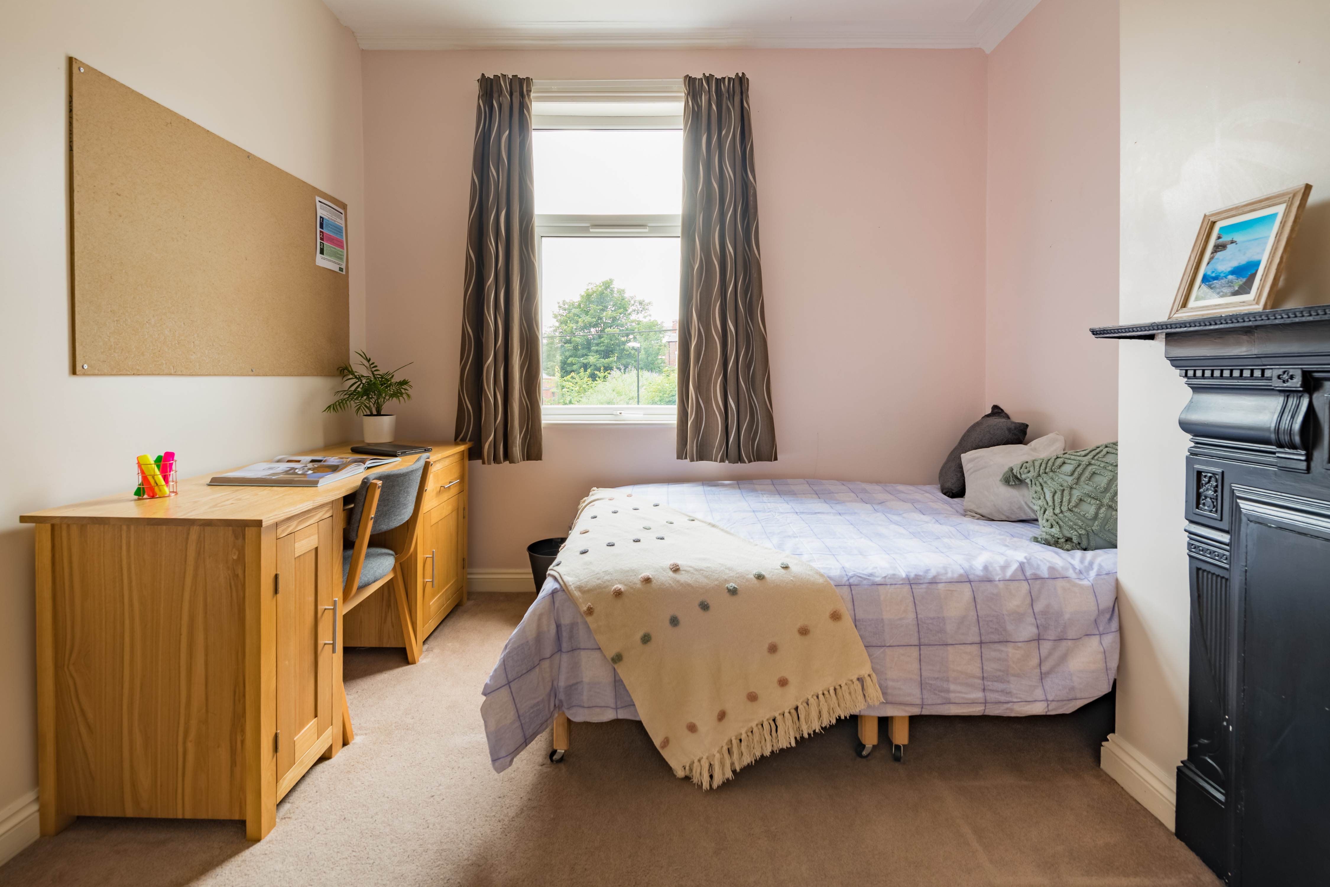 4 Claremont Ave-28 Room 3.jpg