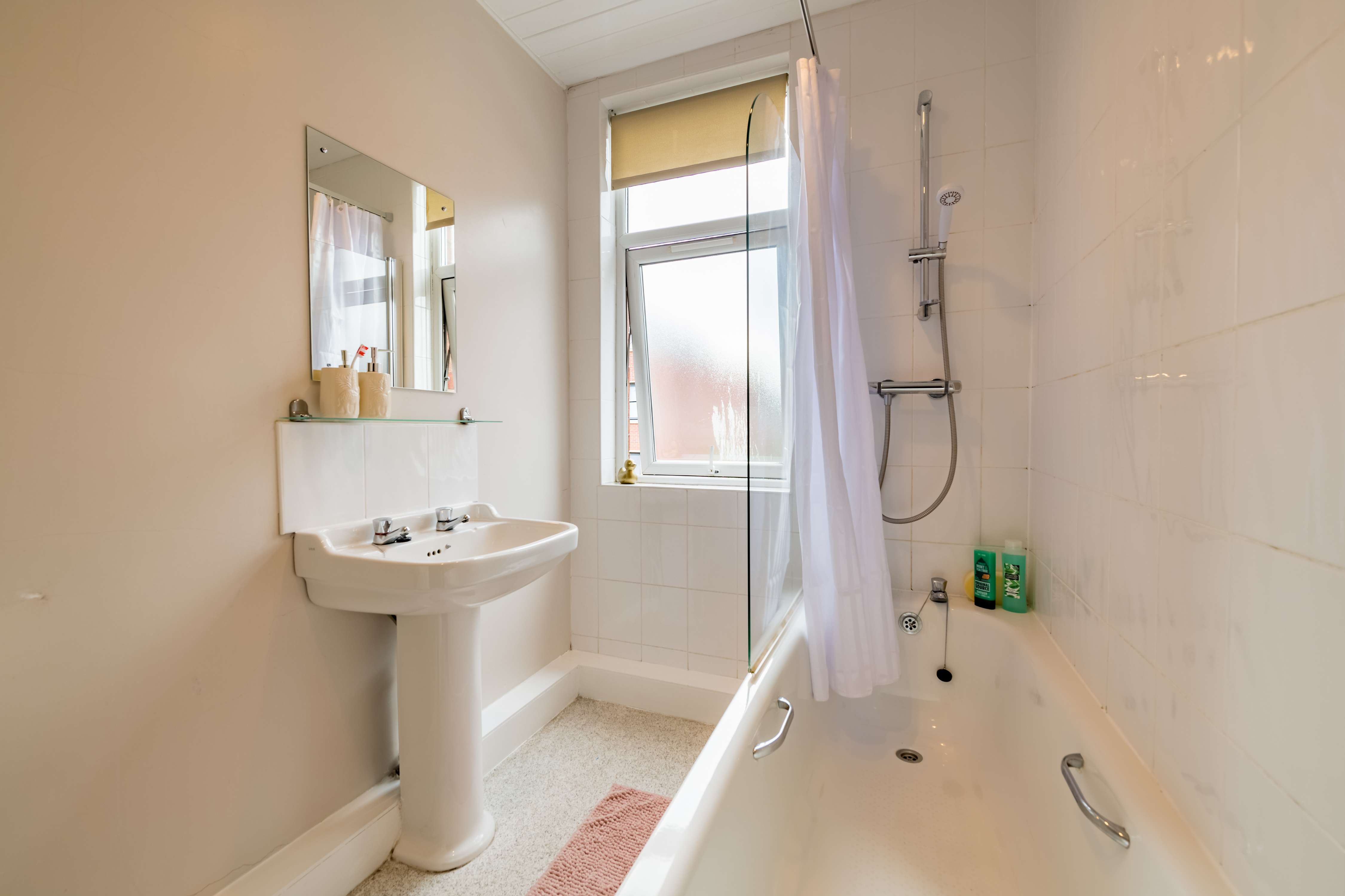 4 Claremont Ave-32 Bathroom 2.jpg