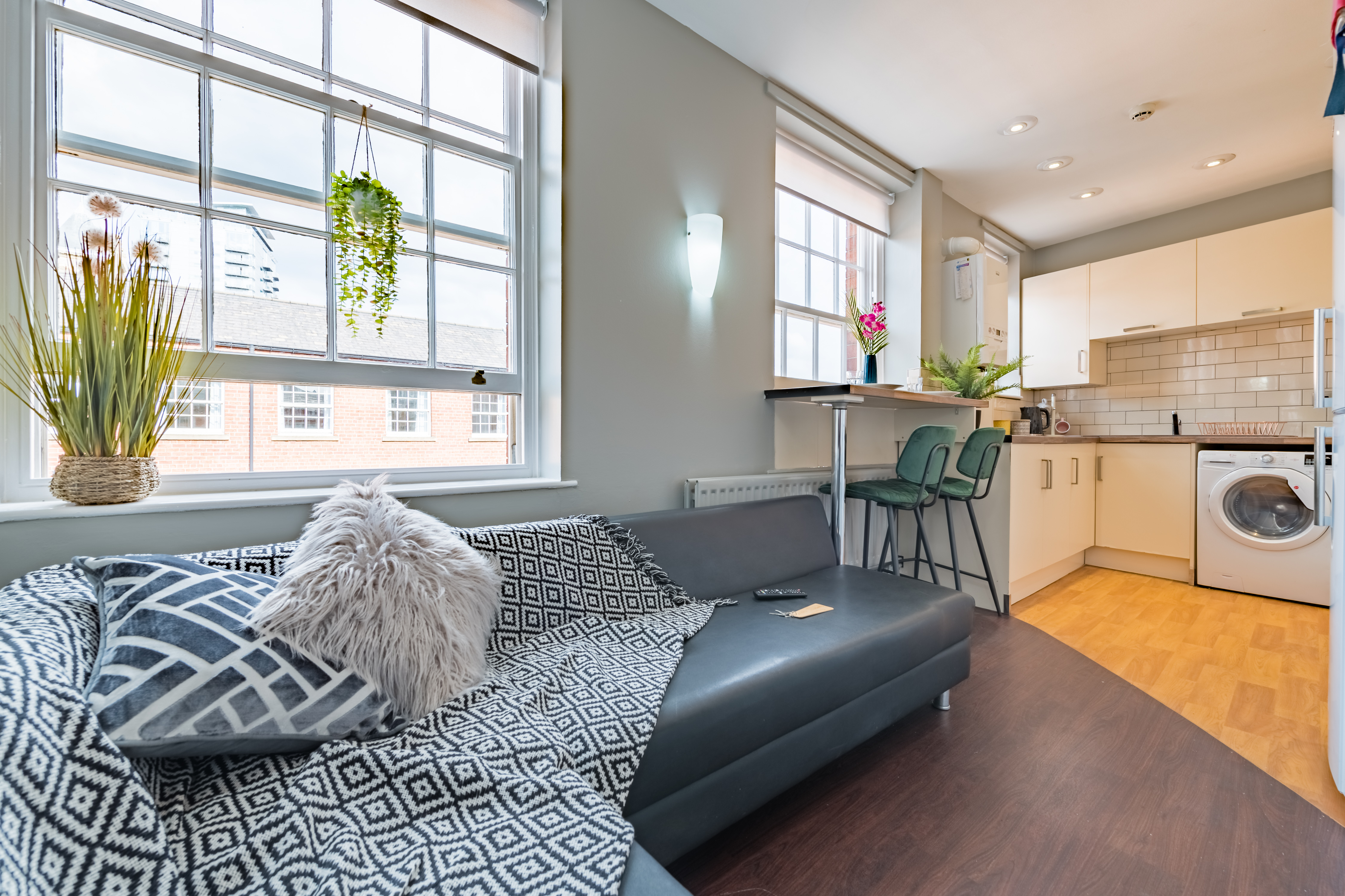 Flat 5 - Alexander Court-12.jpg