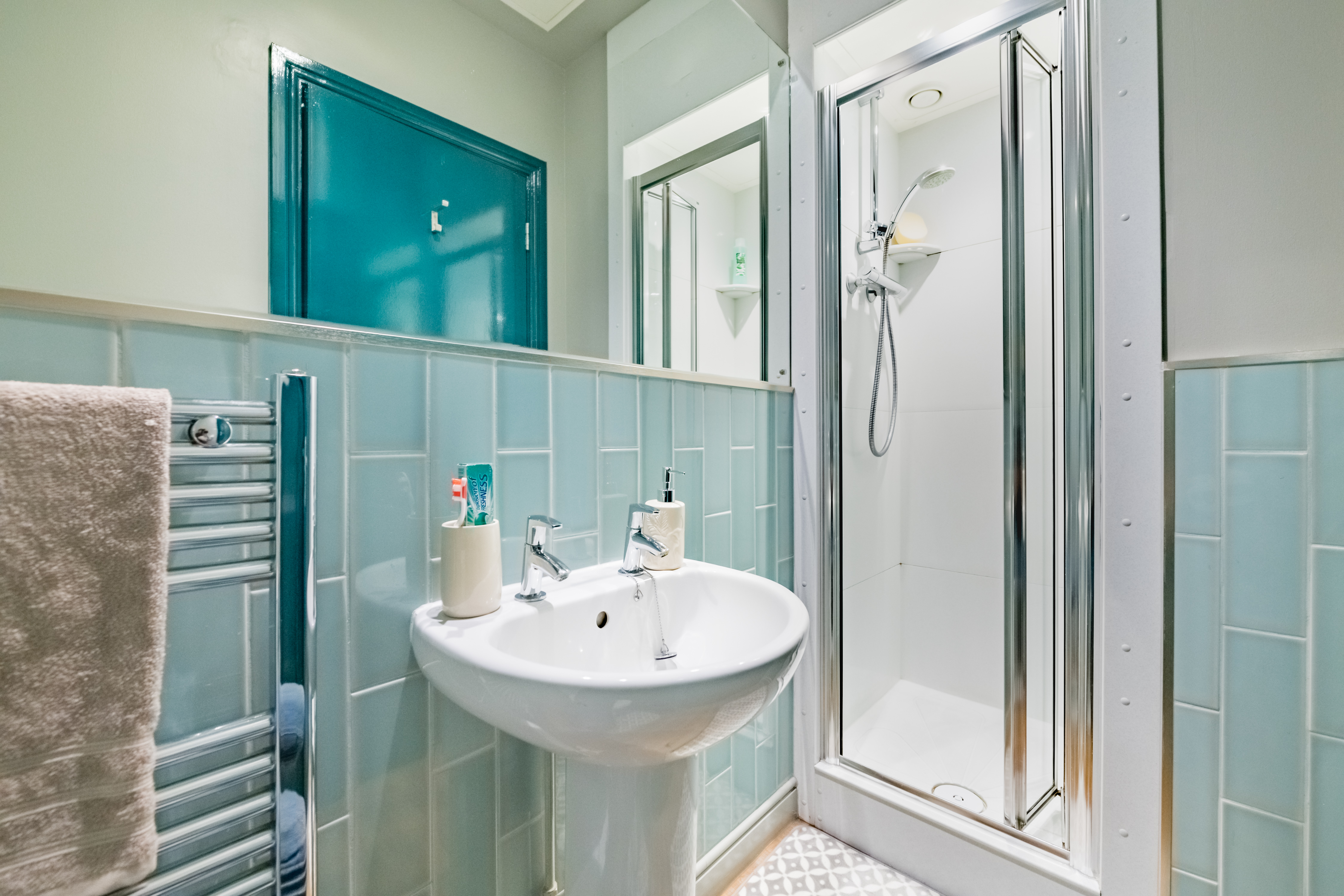 Flat 5 - Alexander Court-22.jpg