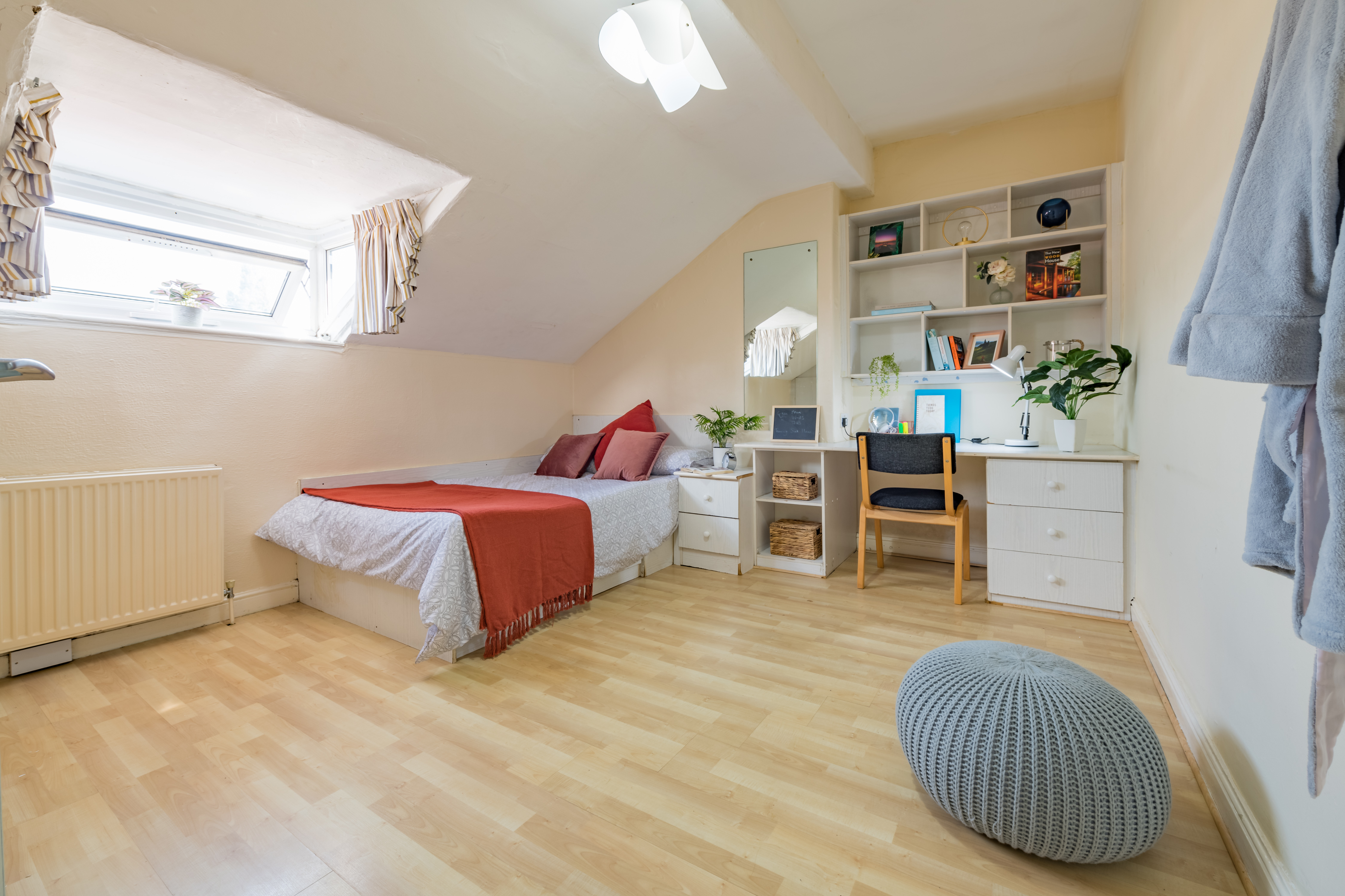 4 Brudenell Avenue- Bedroom 4 (1).jpg